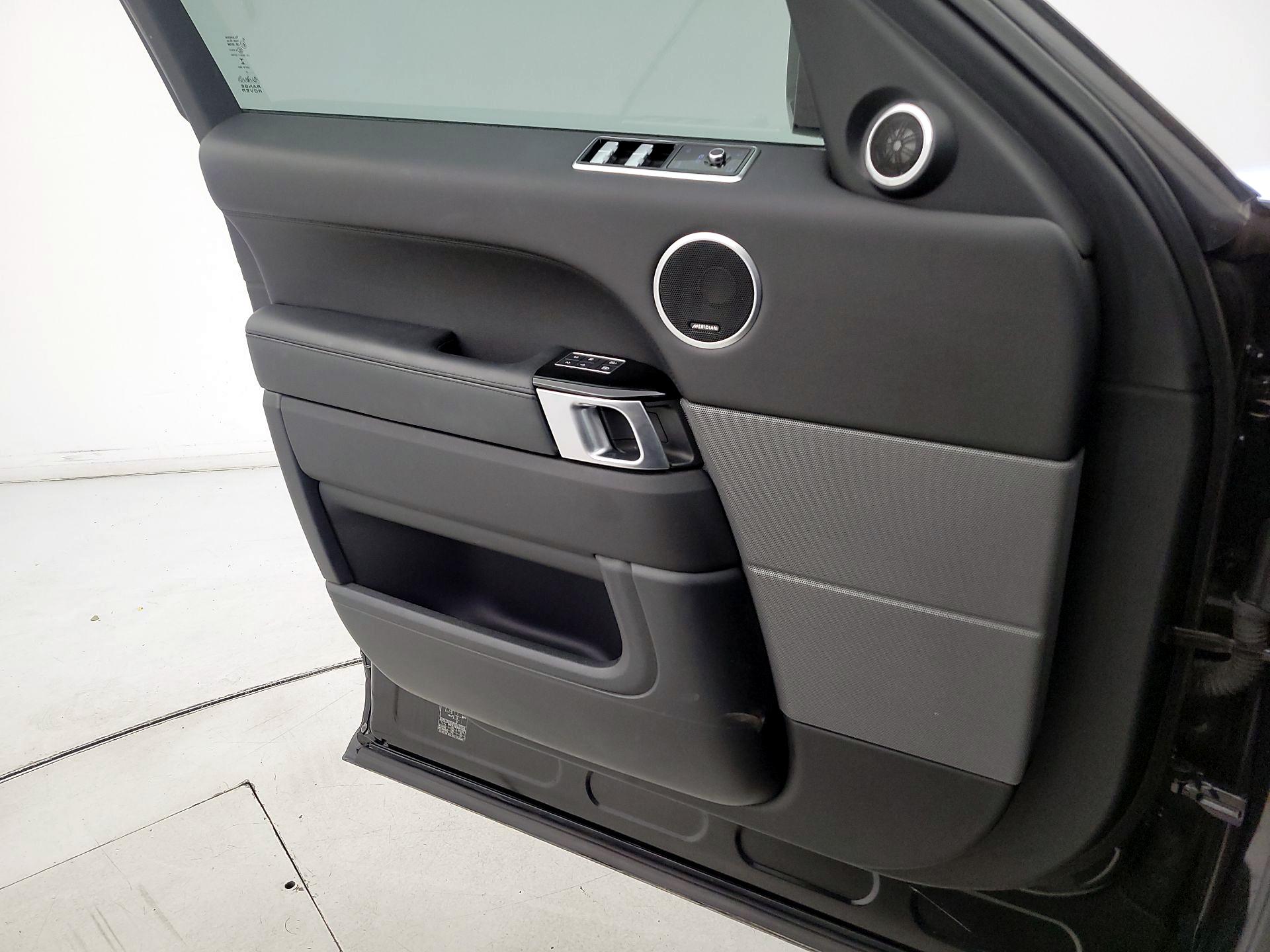 Thumbnail: 2022 Land Rover Range Rover Sport - 12