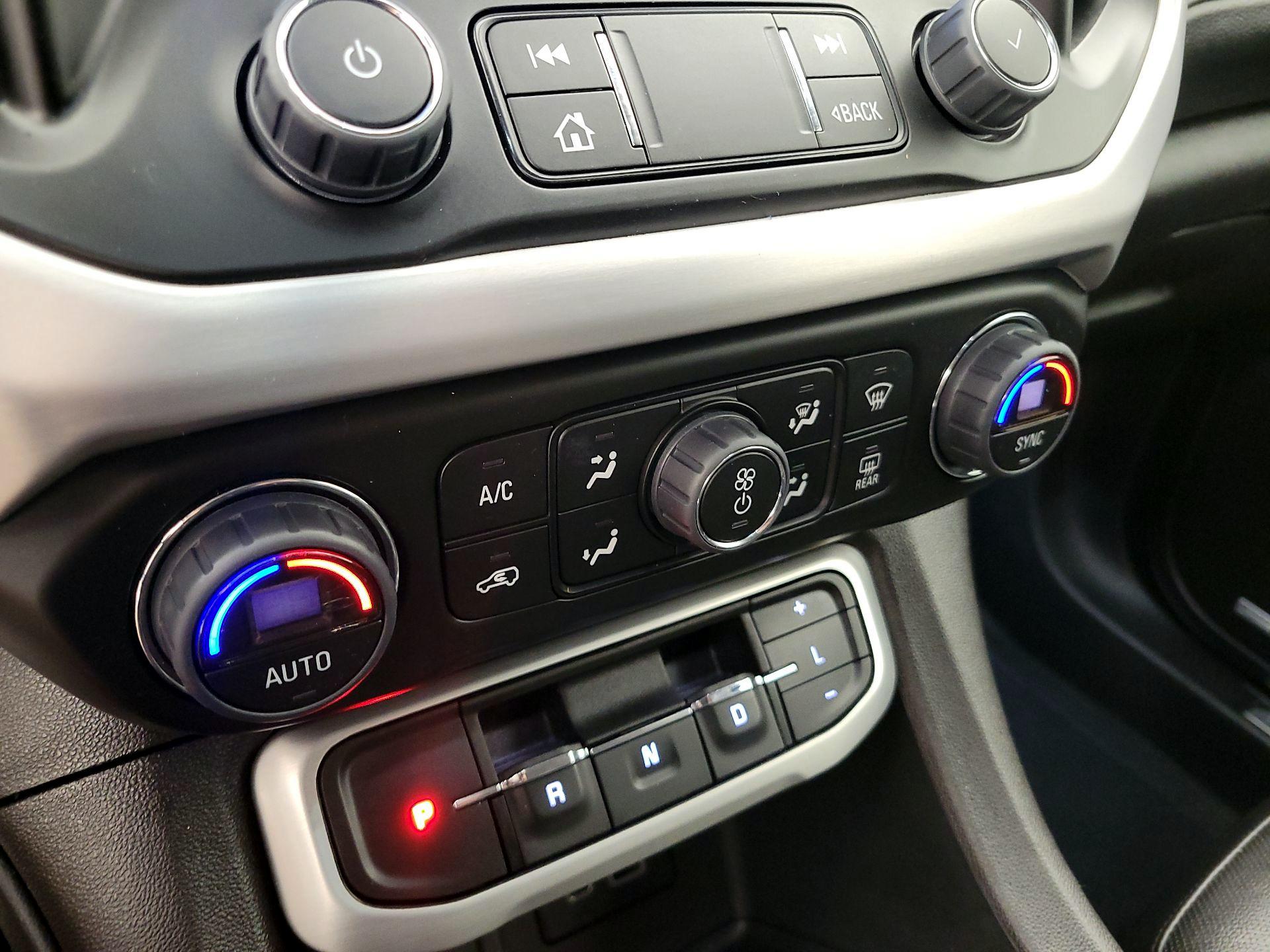 Thumbnail: 2023 GMC Acadia - 17