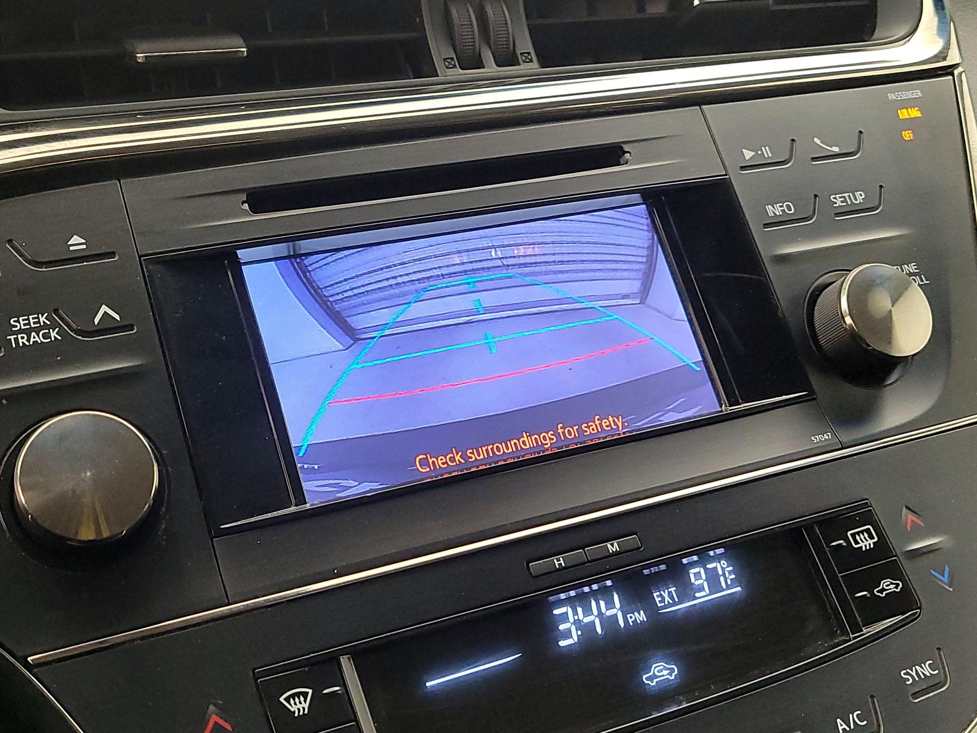 Thumbnail: 2014 Toyota Avalon - 14