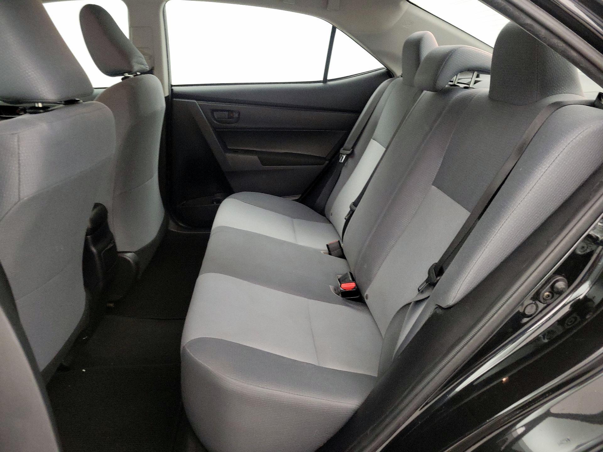 Thumbnail: 2017 Toyota Corolla - 17