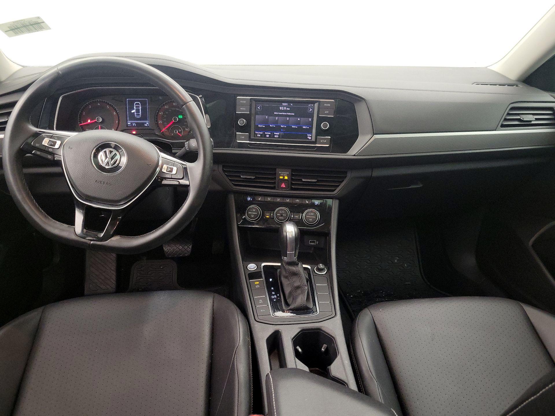 Thumbnail: 2019 Volkswagen Jetta - 9