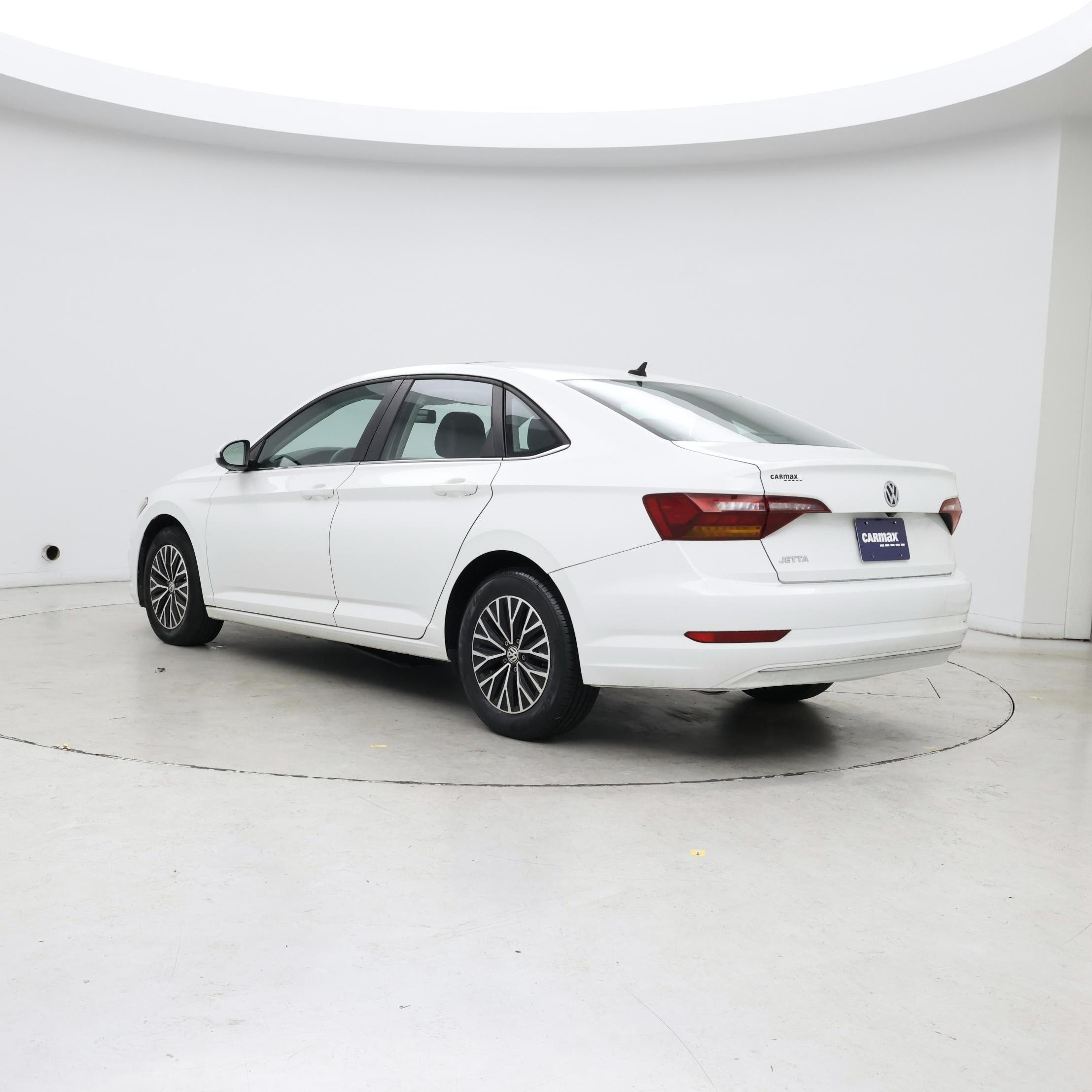 Thumbnail: 2019 Volkswagen Jetta - 2