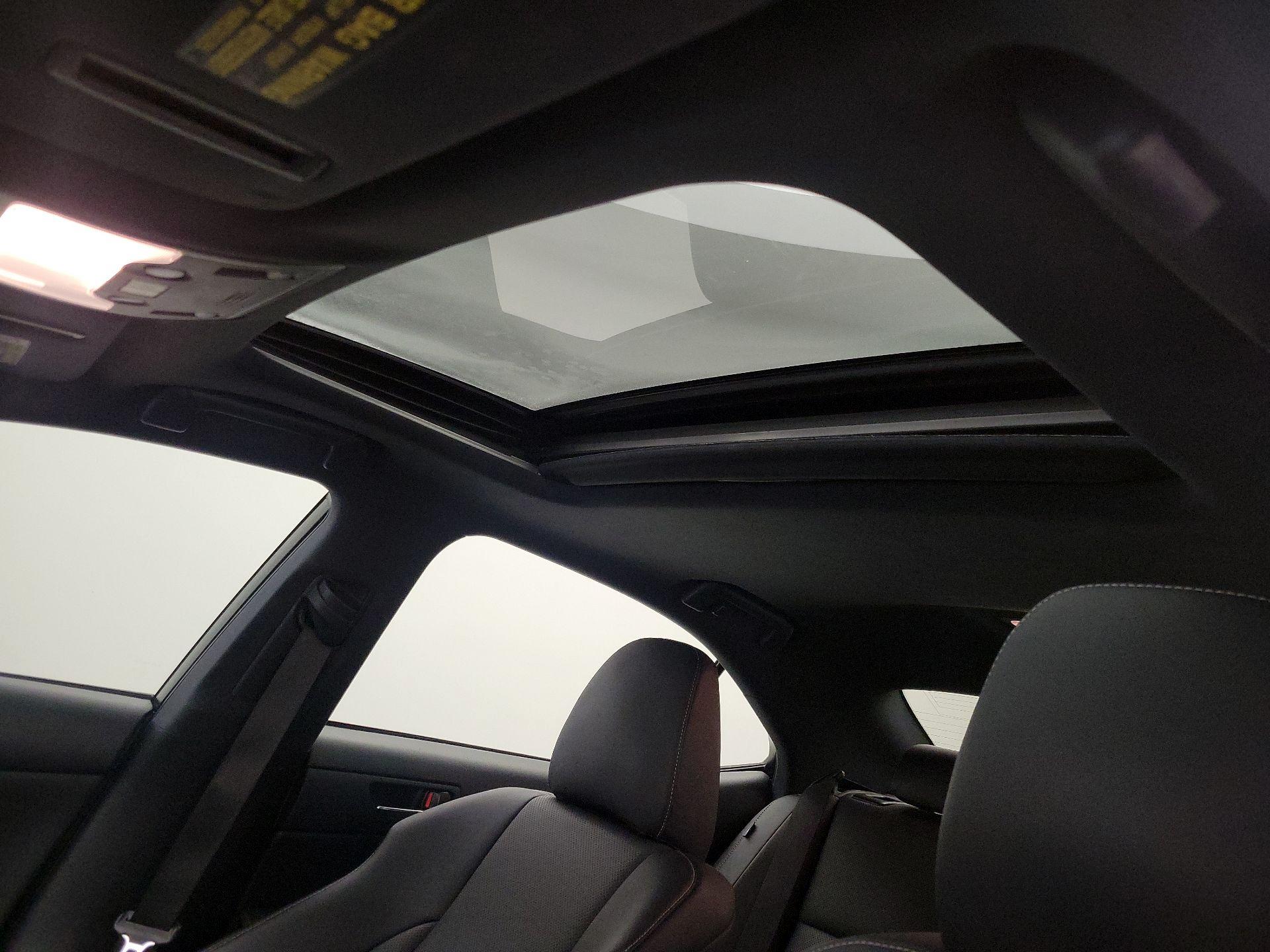 Thumbnail: 2015 Lexus IS - 19
