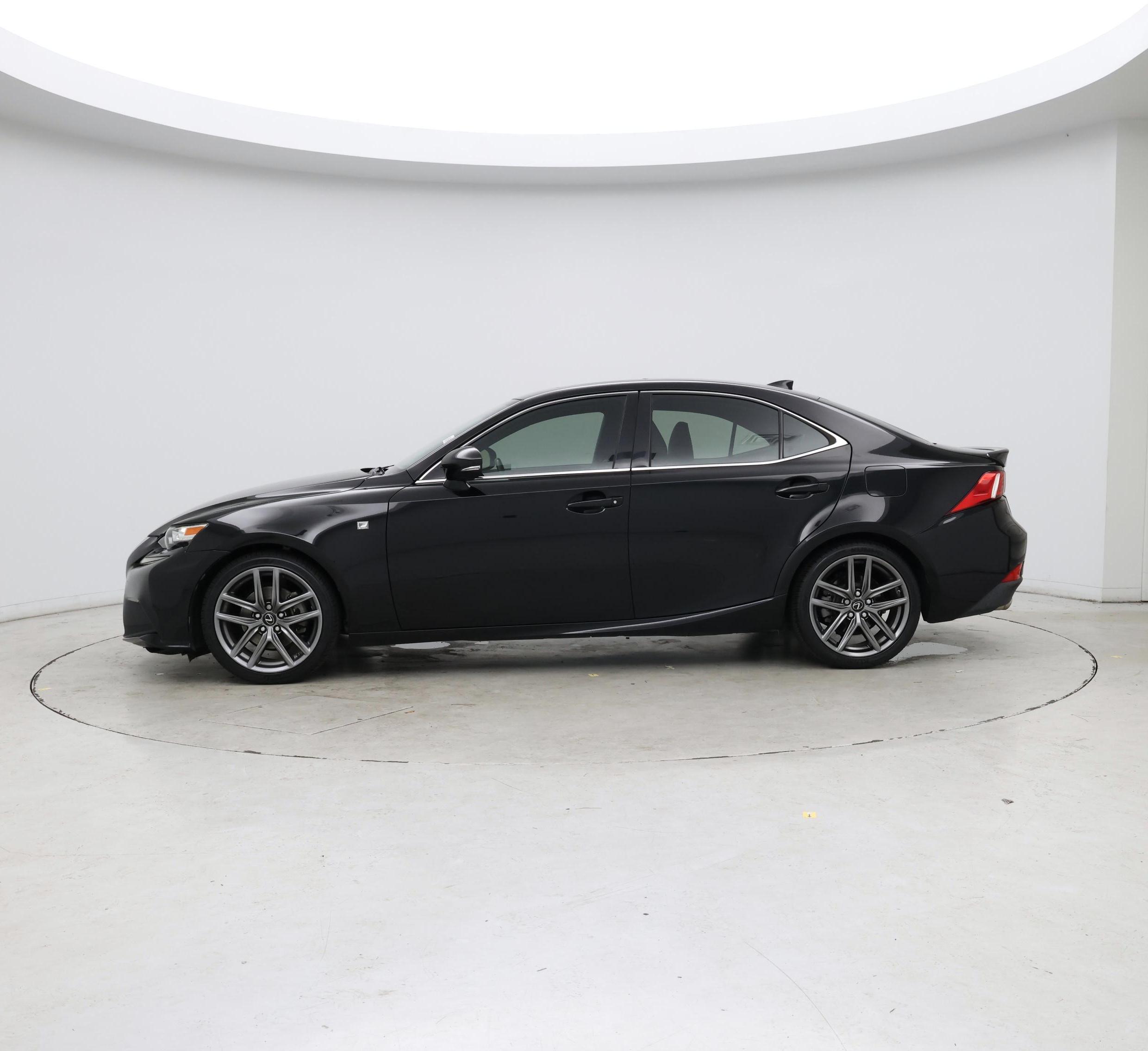 Thumbnail: 2015 Lexus IS - 3