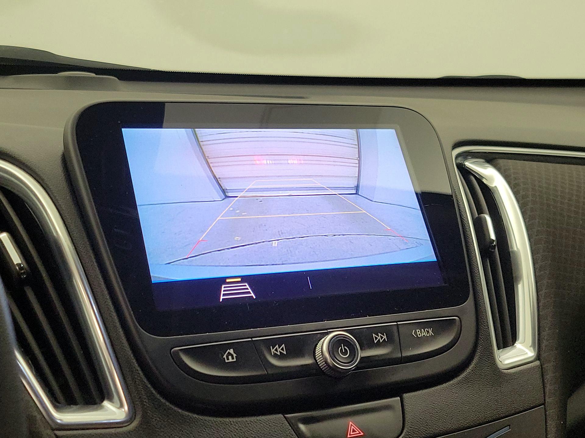 Thumbnail: 2019 Chevrolet Malibu - 14
