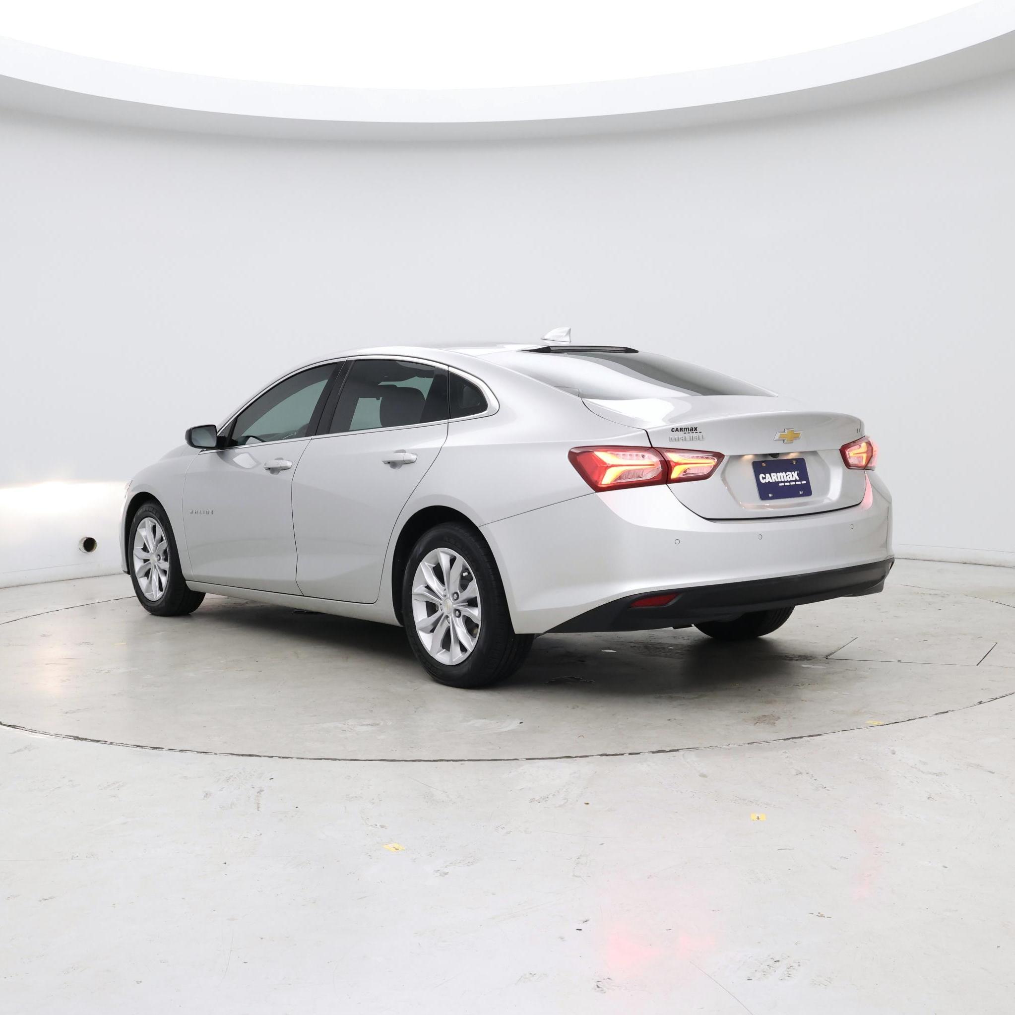 Thumbnail: 2019 Chevrolet Malibu - 2