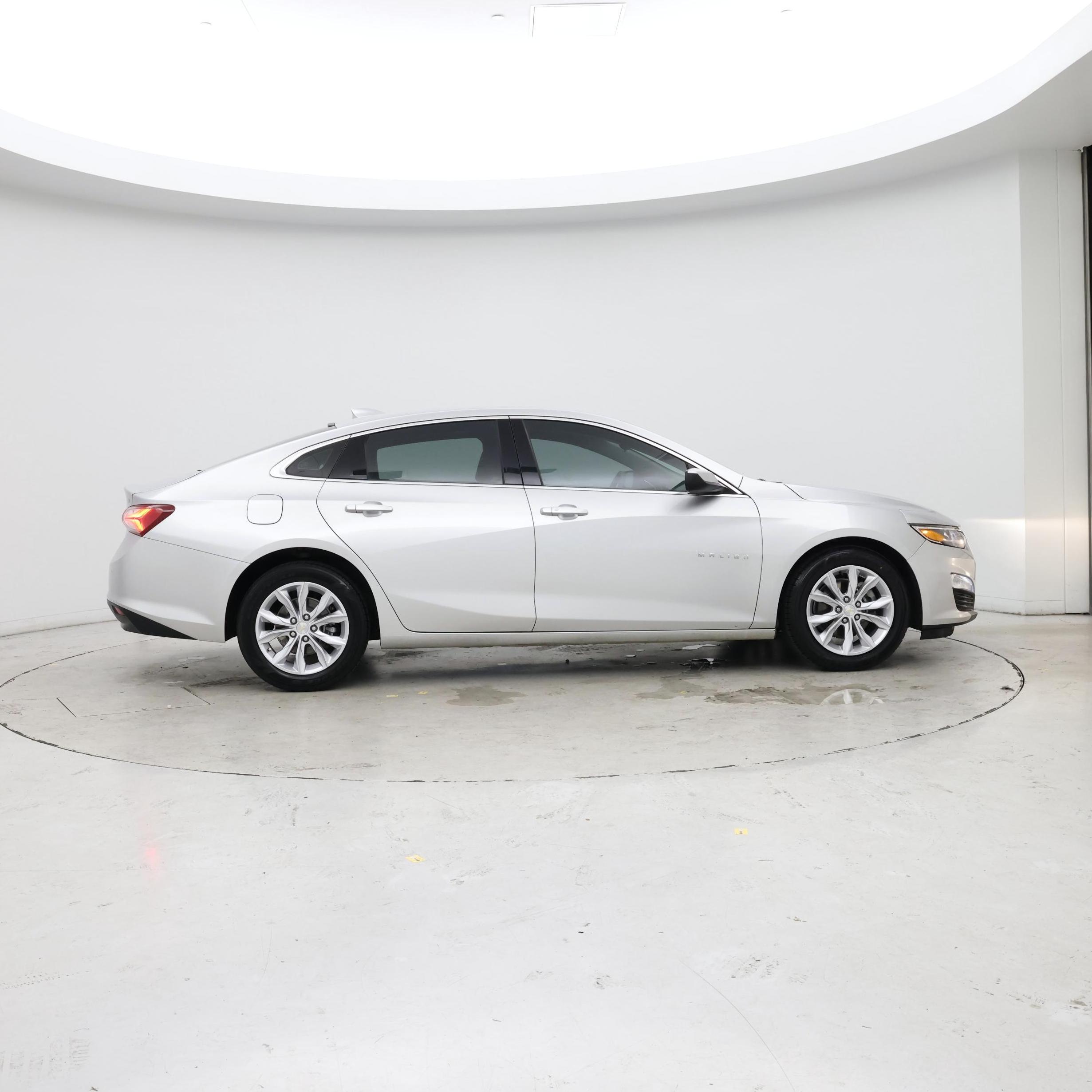 Thumbnail: 2019 Chevrolet Malibu - 7