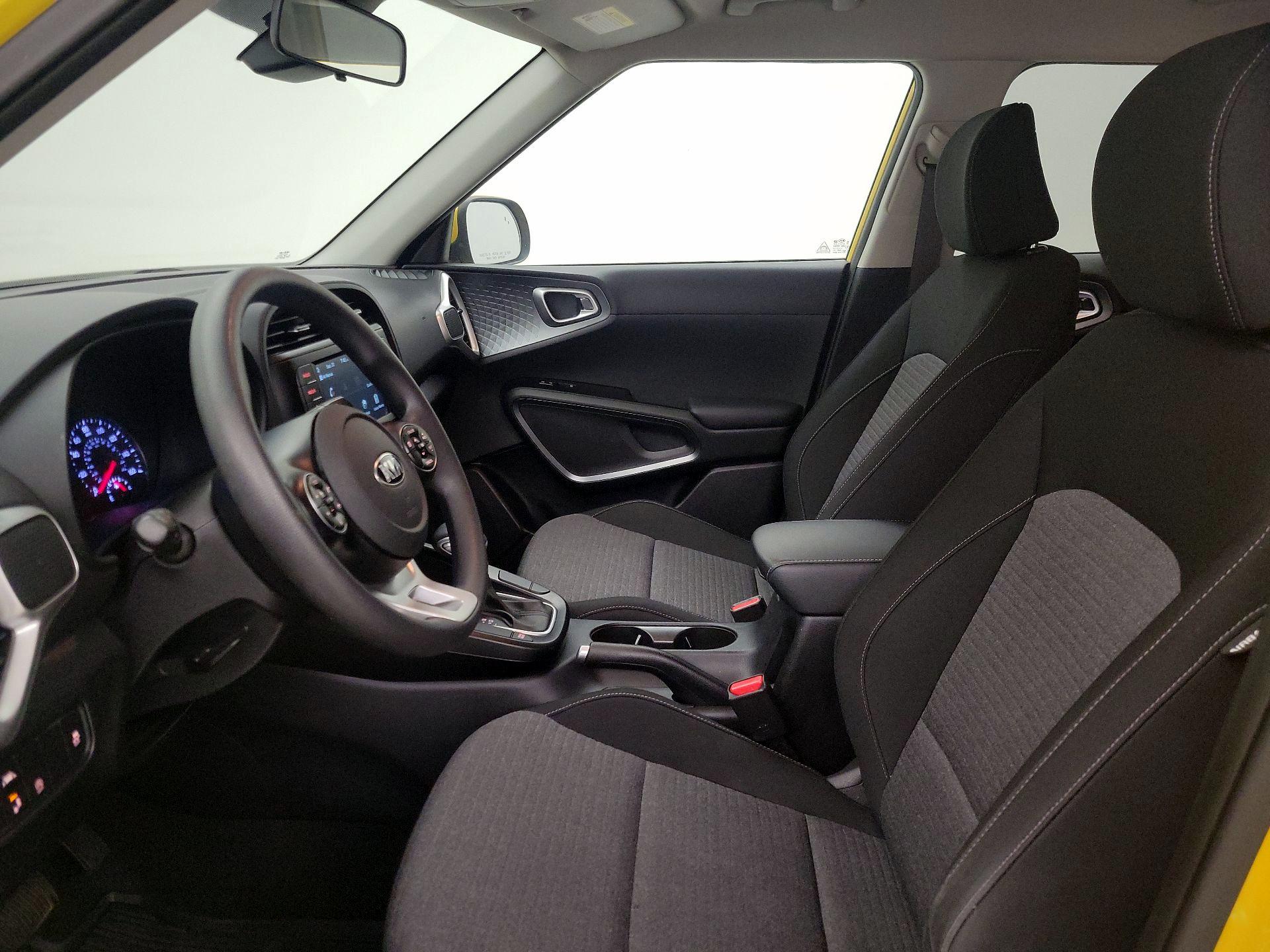 Thumbnail: 2020 Kia Soul - 11
