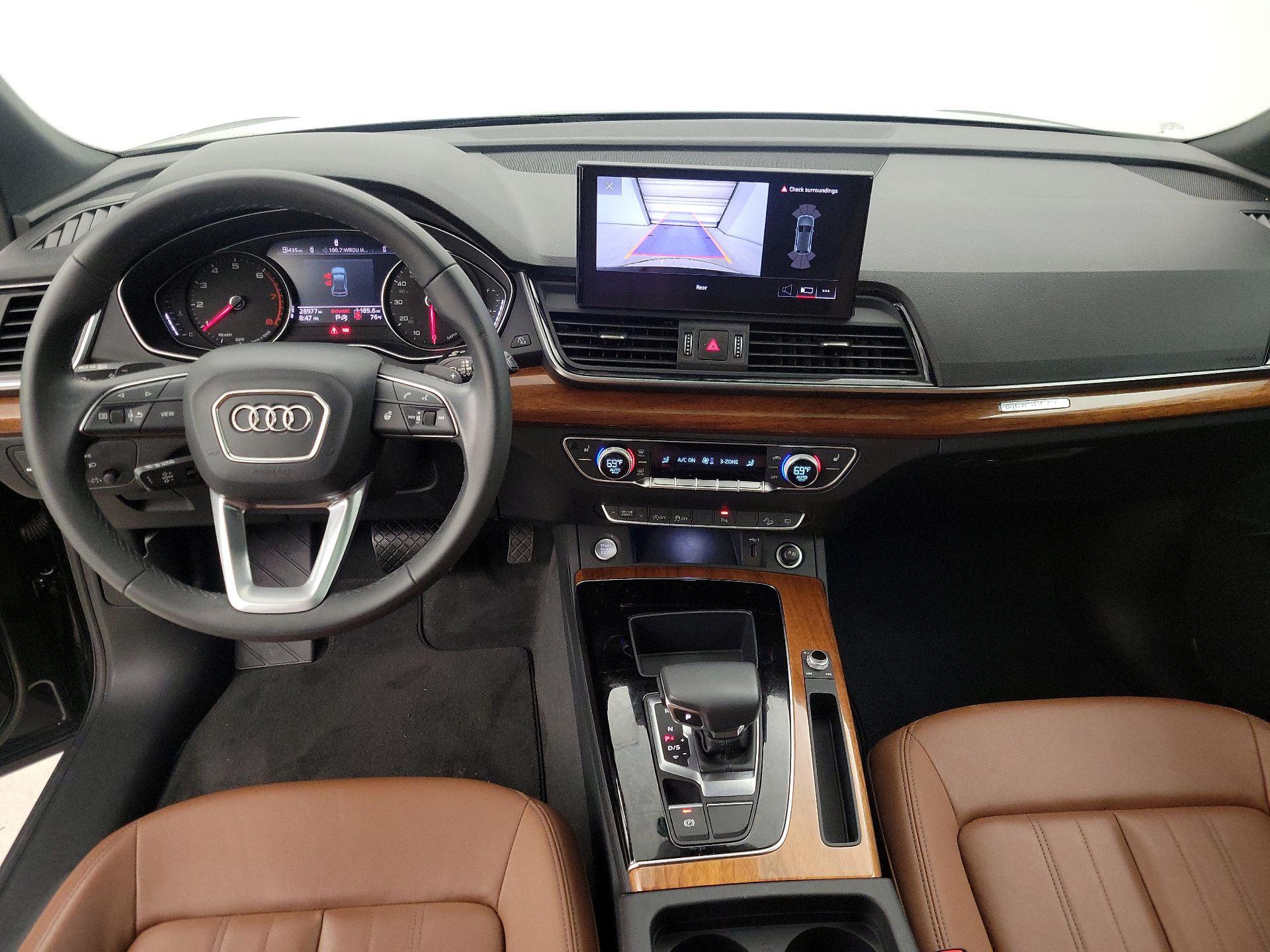 Thumbnail: 2023 Audi Q5 - 9