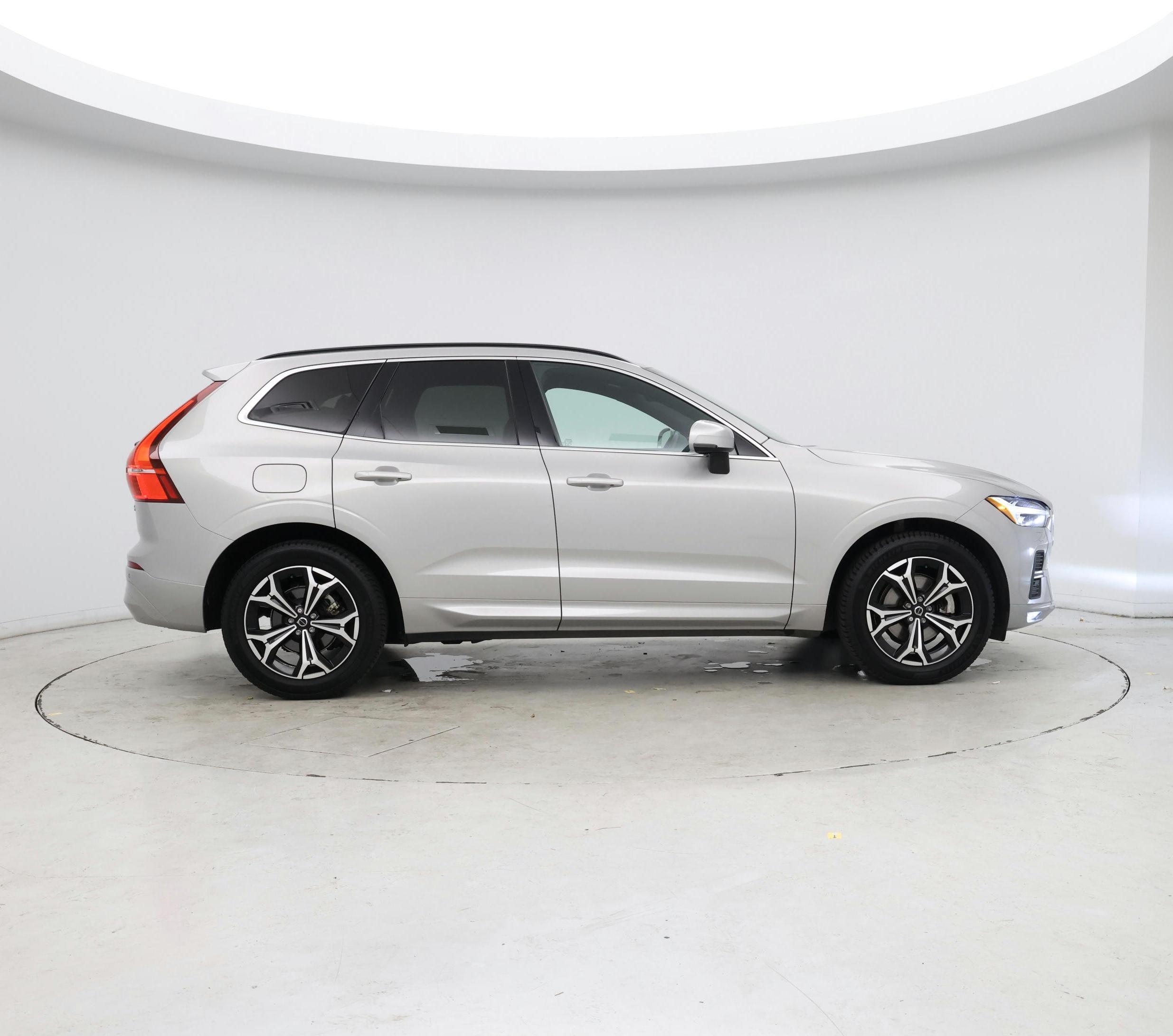 Thumbnail: 2022 Volvo XC60 - 7