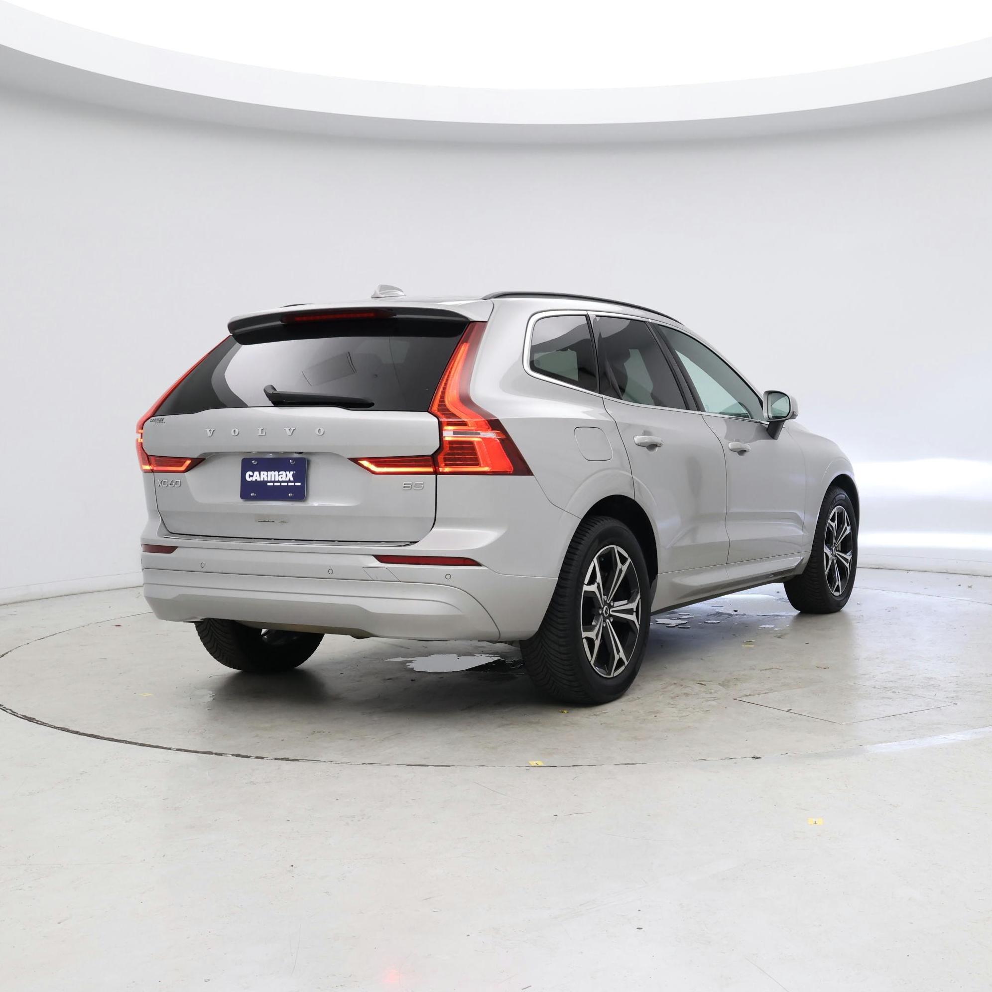 Thumbnail: 2022 Volvo XC60 - 8