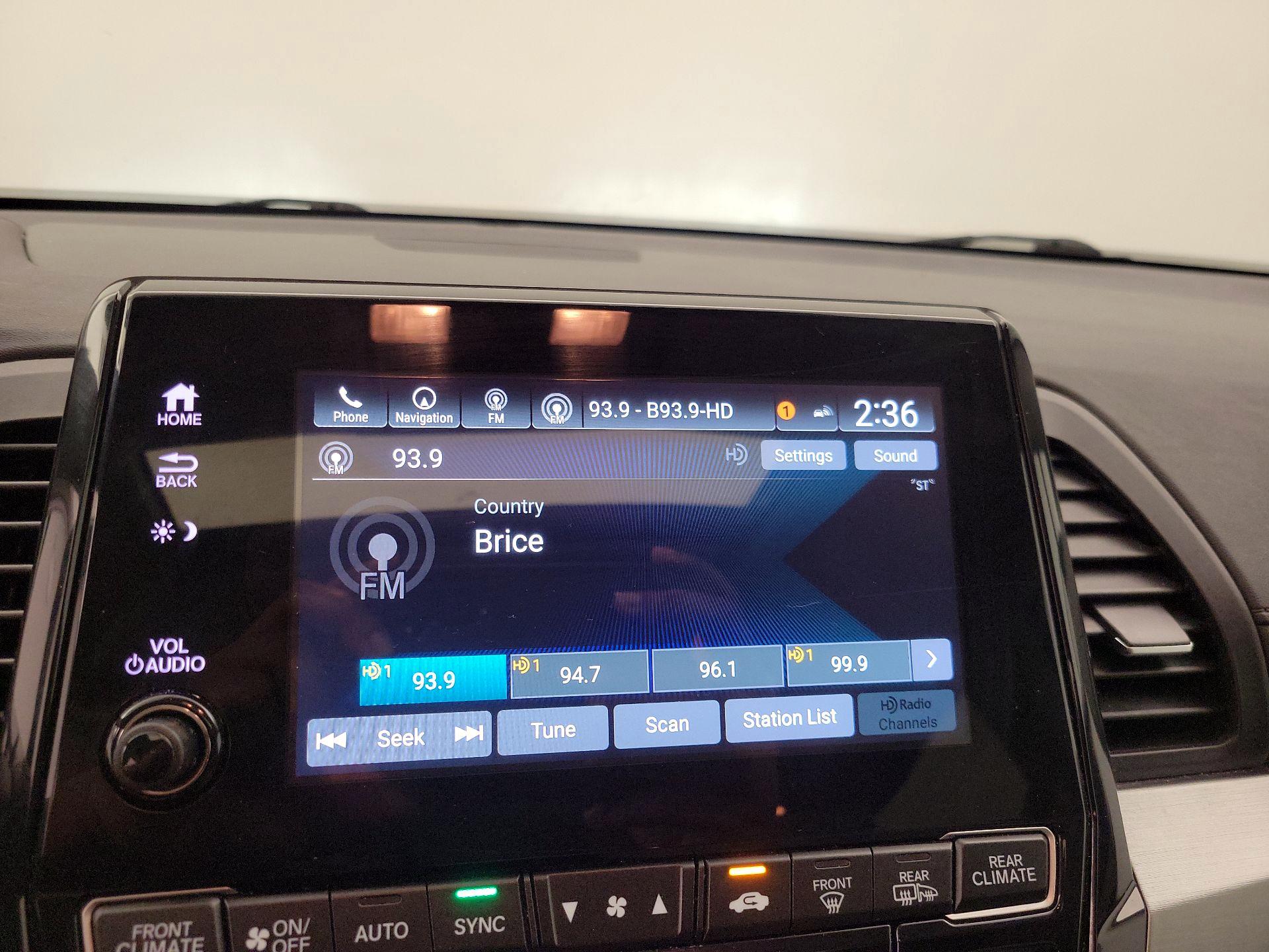 Thumbnail: 2019 Honda Odyssey - 15