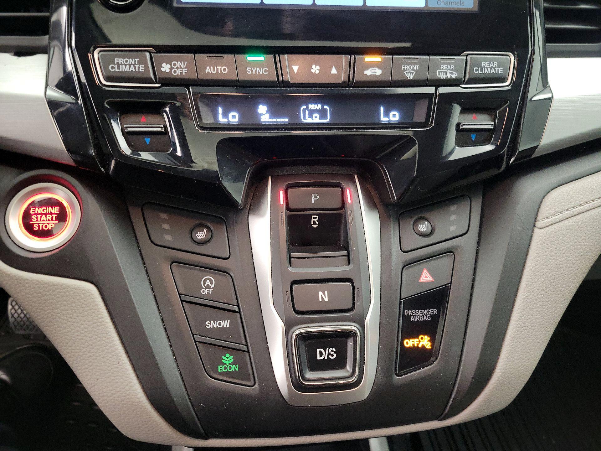 Thumbnail: 2019 Honda Odyssey - 17