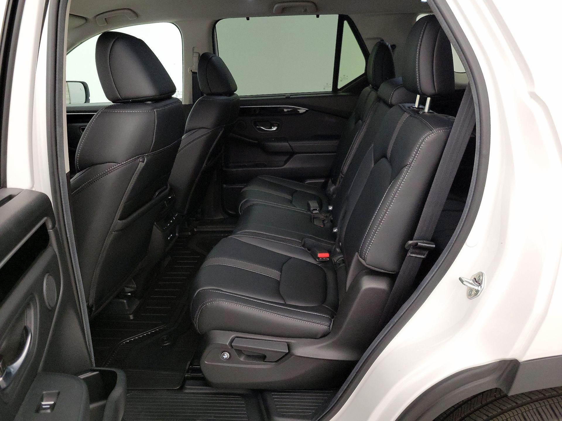 Thumbnail: 2025 Honda Pilot - 19