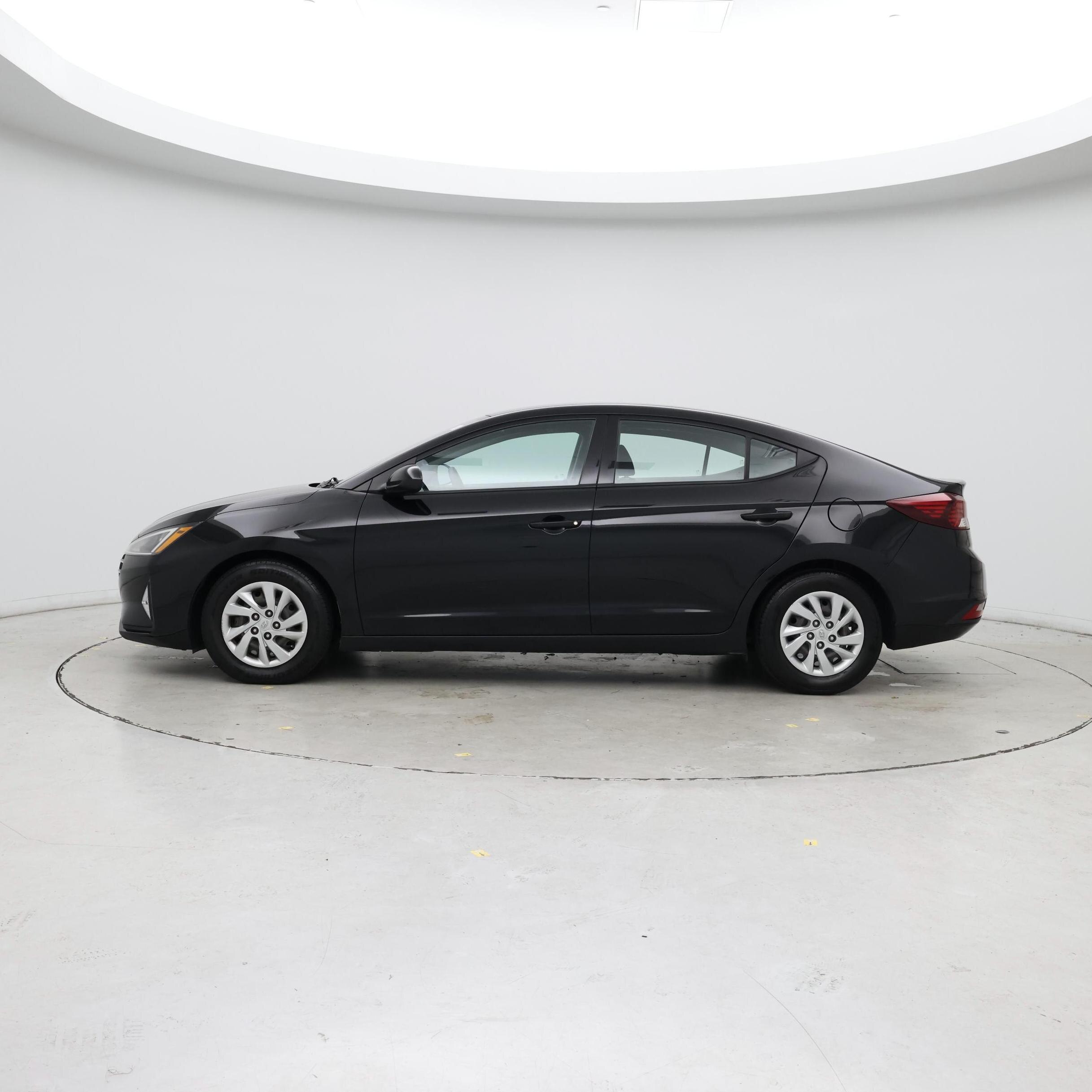 Thumbnail: 2020 Hyundai Elantra - 3
