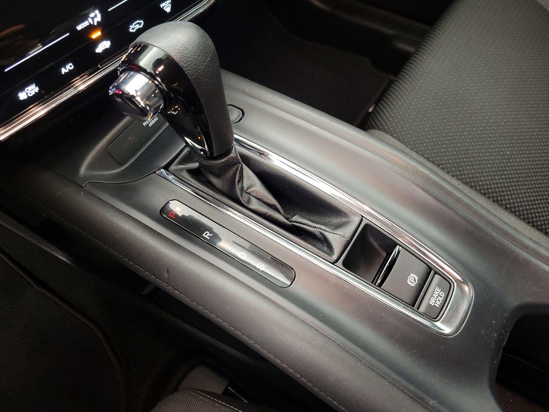 Thumbnail: 2022 Honda HR-V - 17