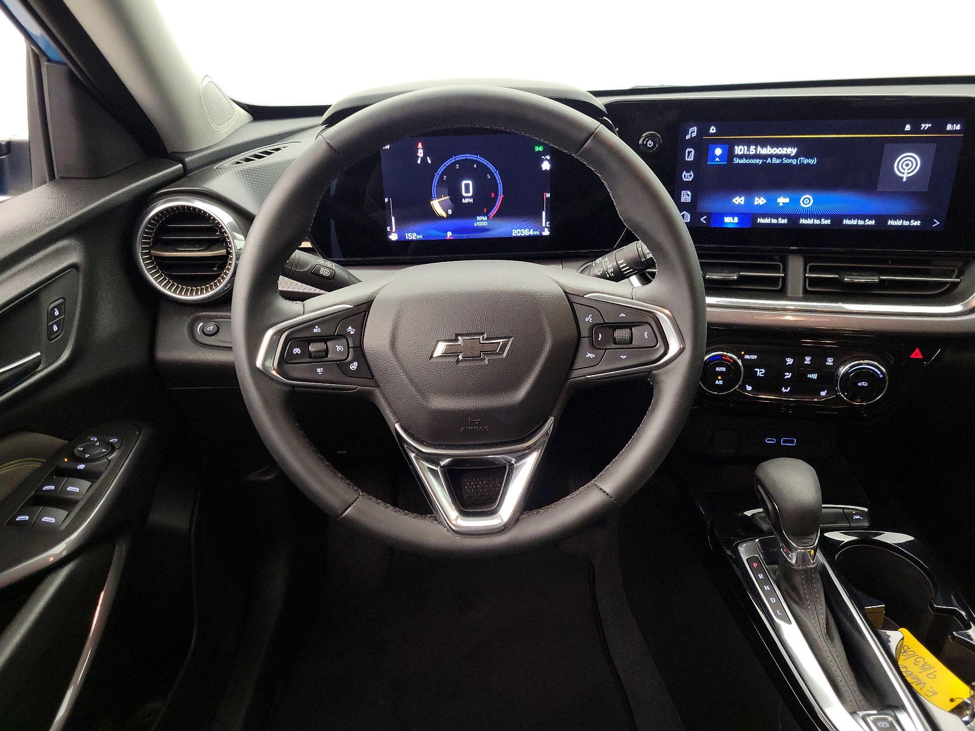 Thumbnail: 2025 Chevrolet Trax - 10