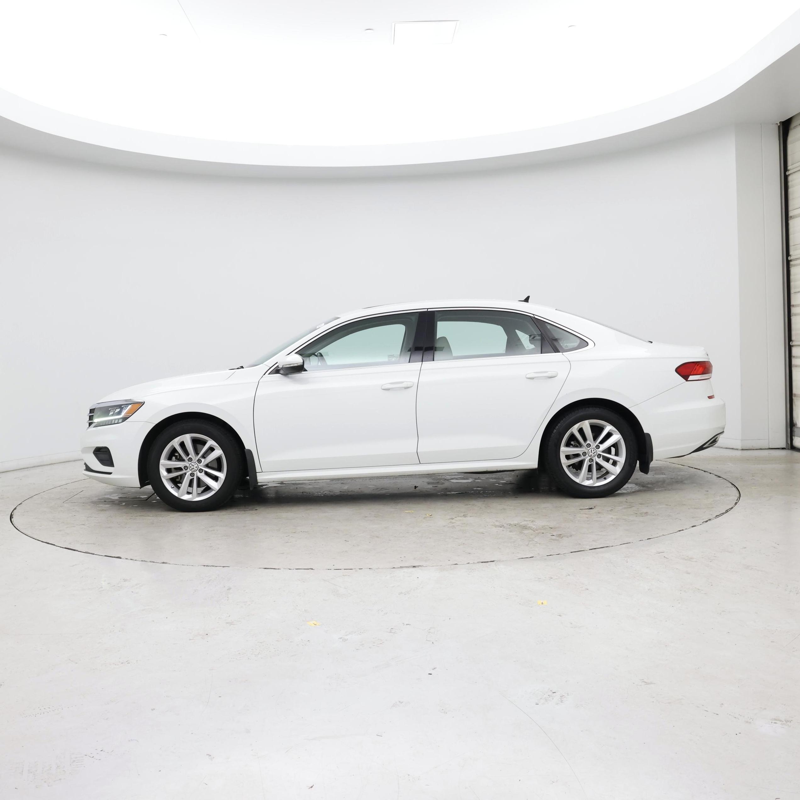 Thumbnail: 2020 Volkswagen Passat - 3