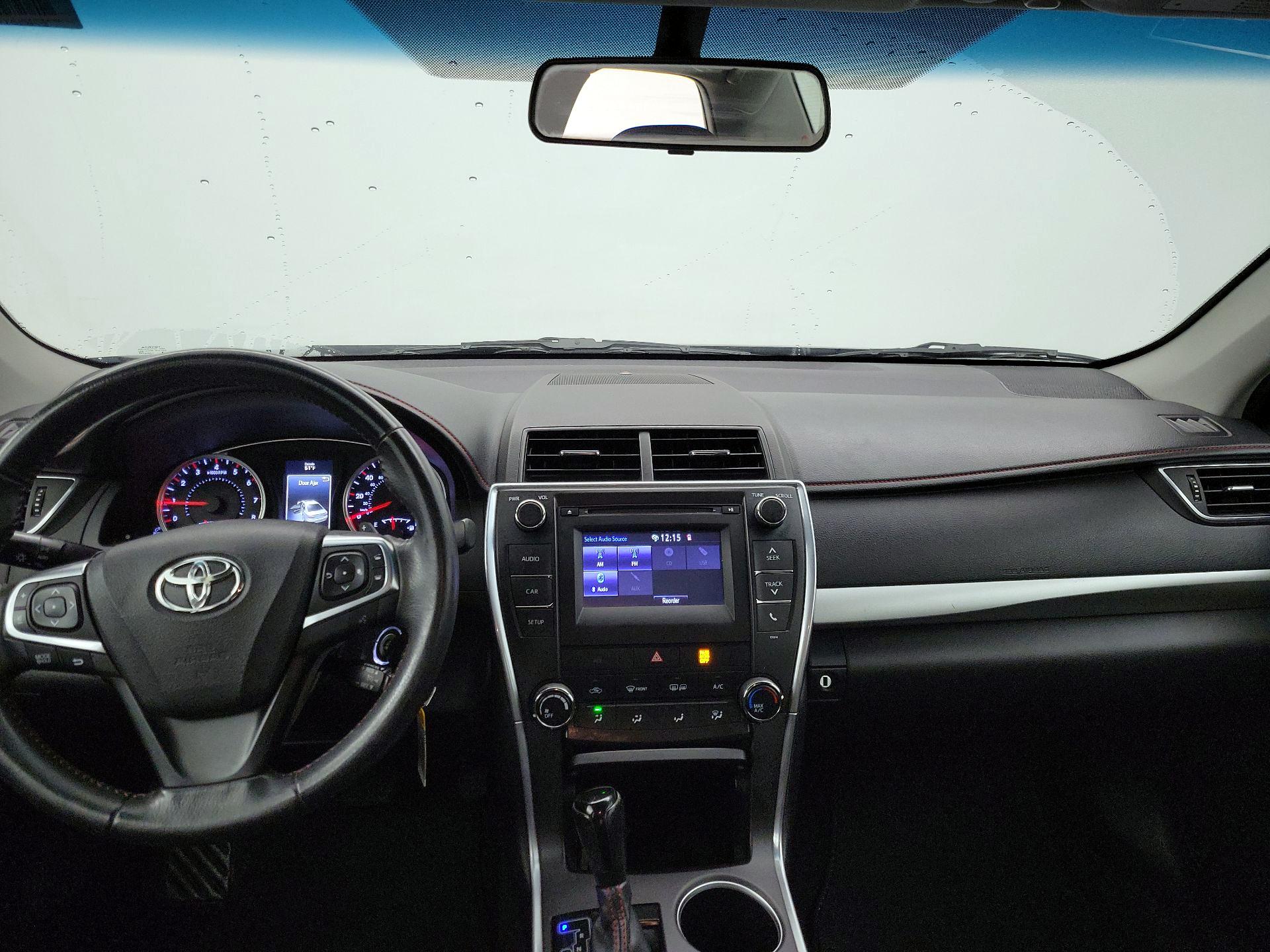 Thumbnail: 2016 Toyota Camry - 9
