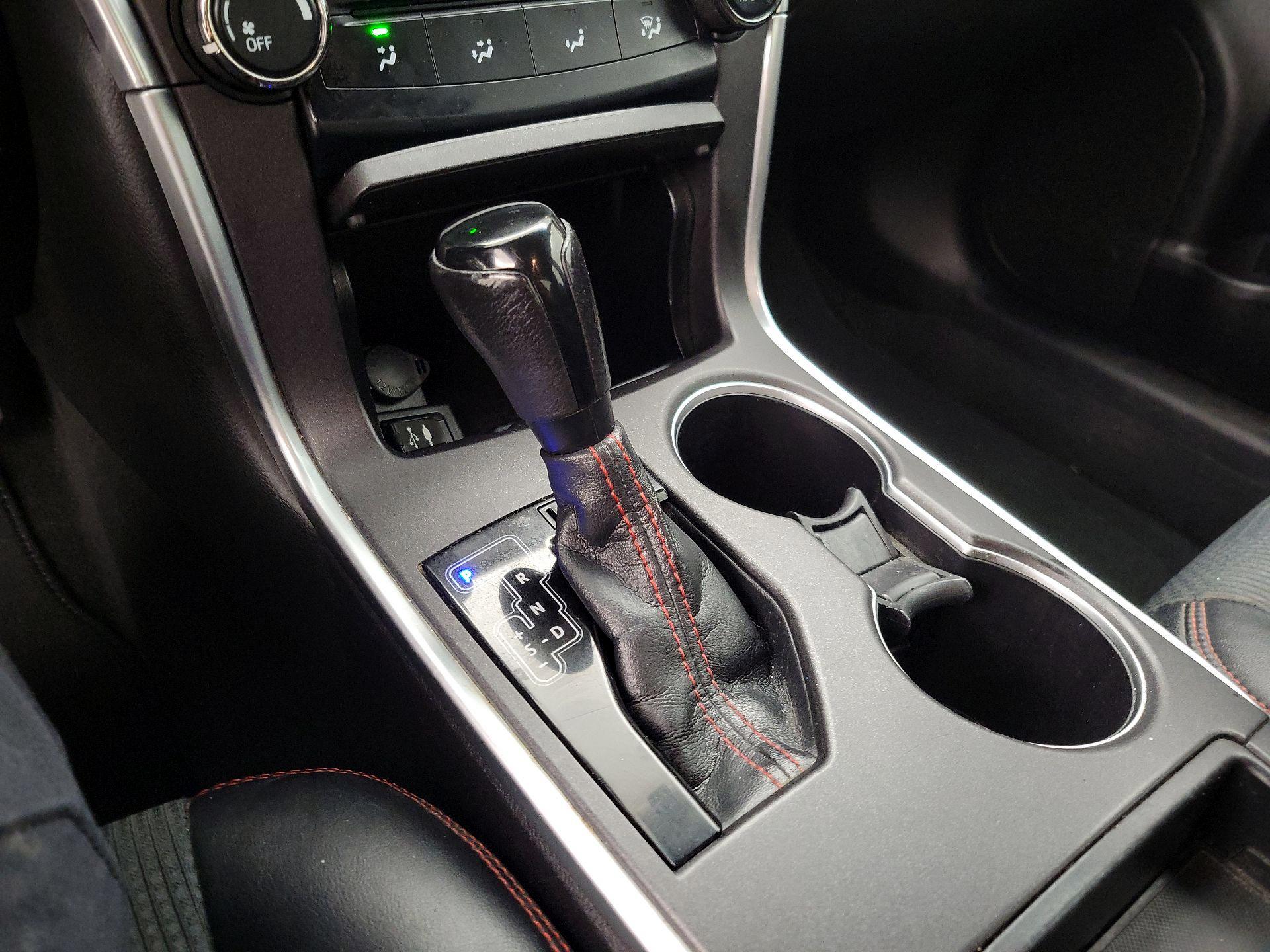 Thumbnail: 2016 Toyota Camry - 17