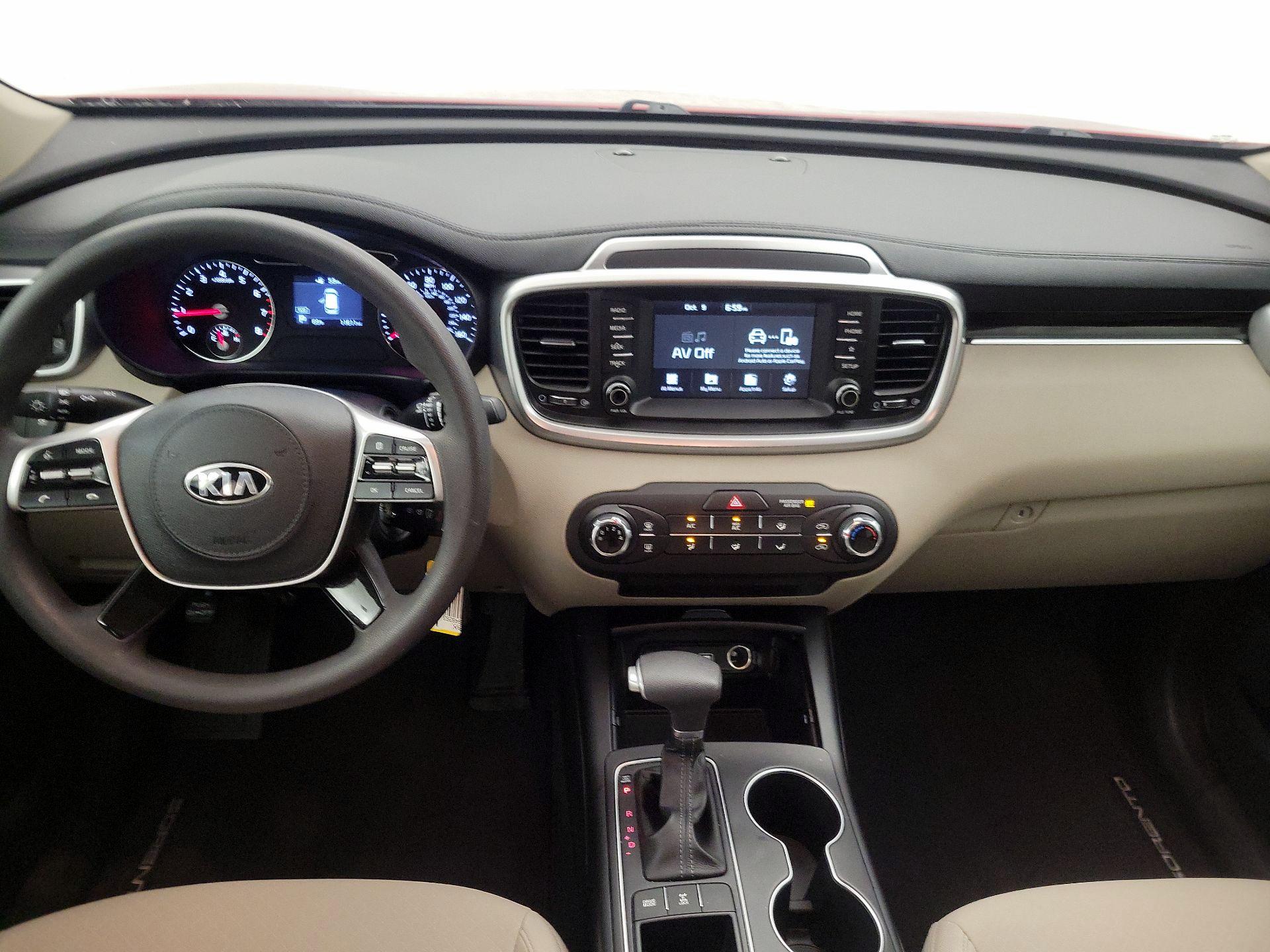 Thumbnail: 2020 Kia Sorento - 9
