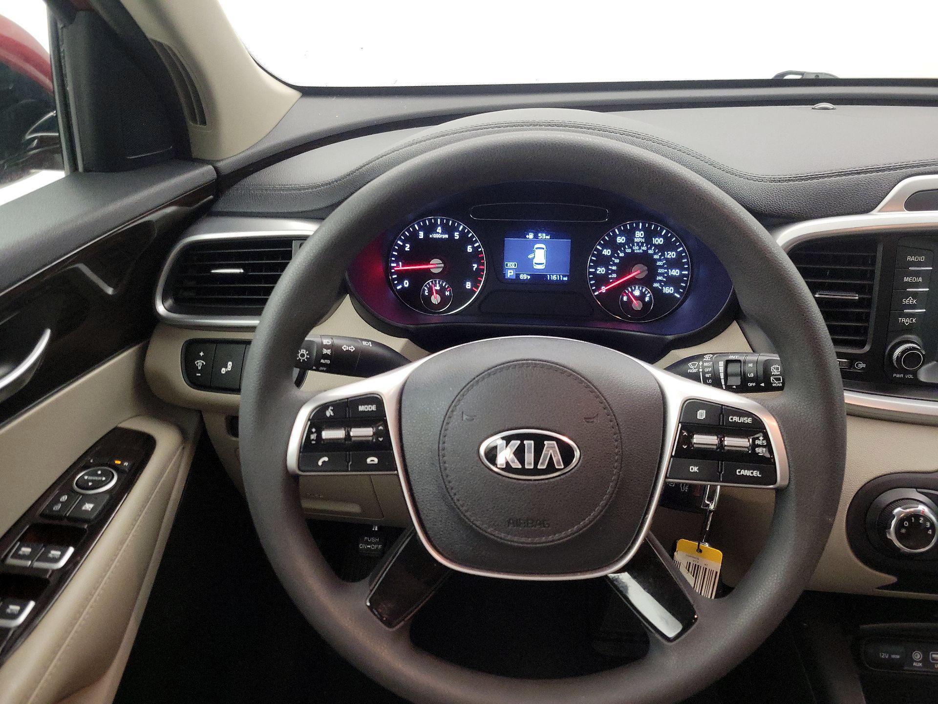 Thumbnail: 2020 Kia Sorento - 10