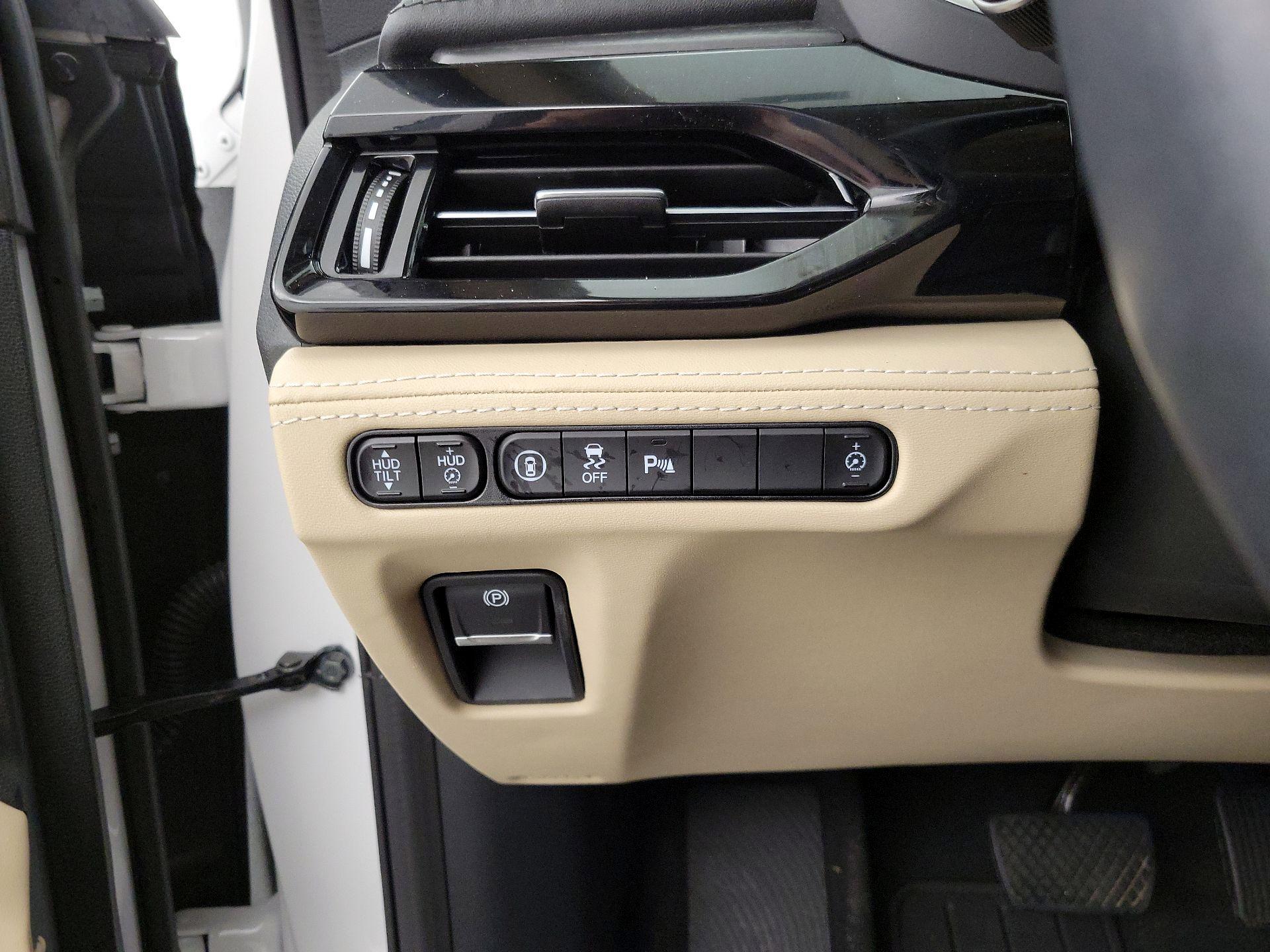 Thumbnail: 2023 Acura MDX - 13