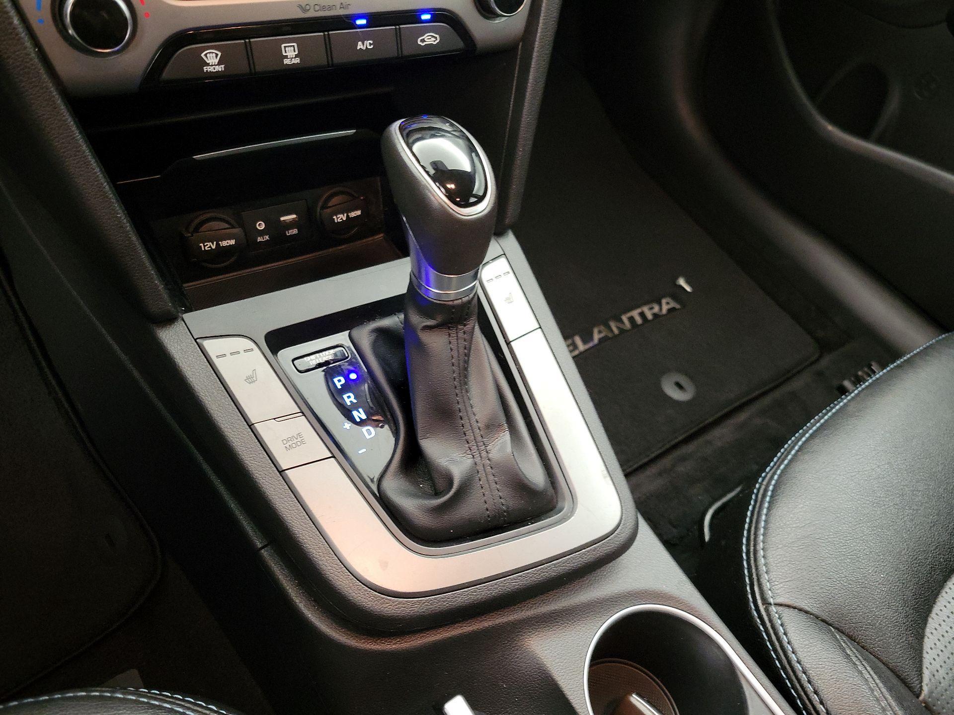 Thumbnail: 2017 Hyundai Elantra - 17