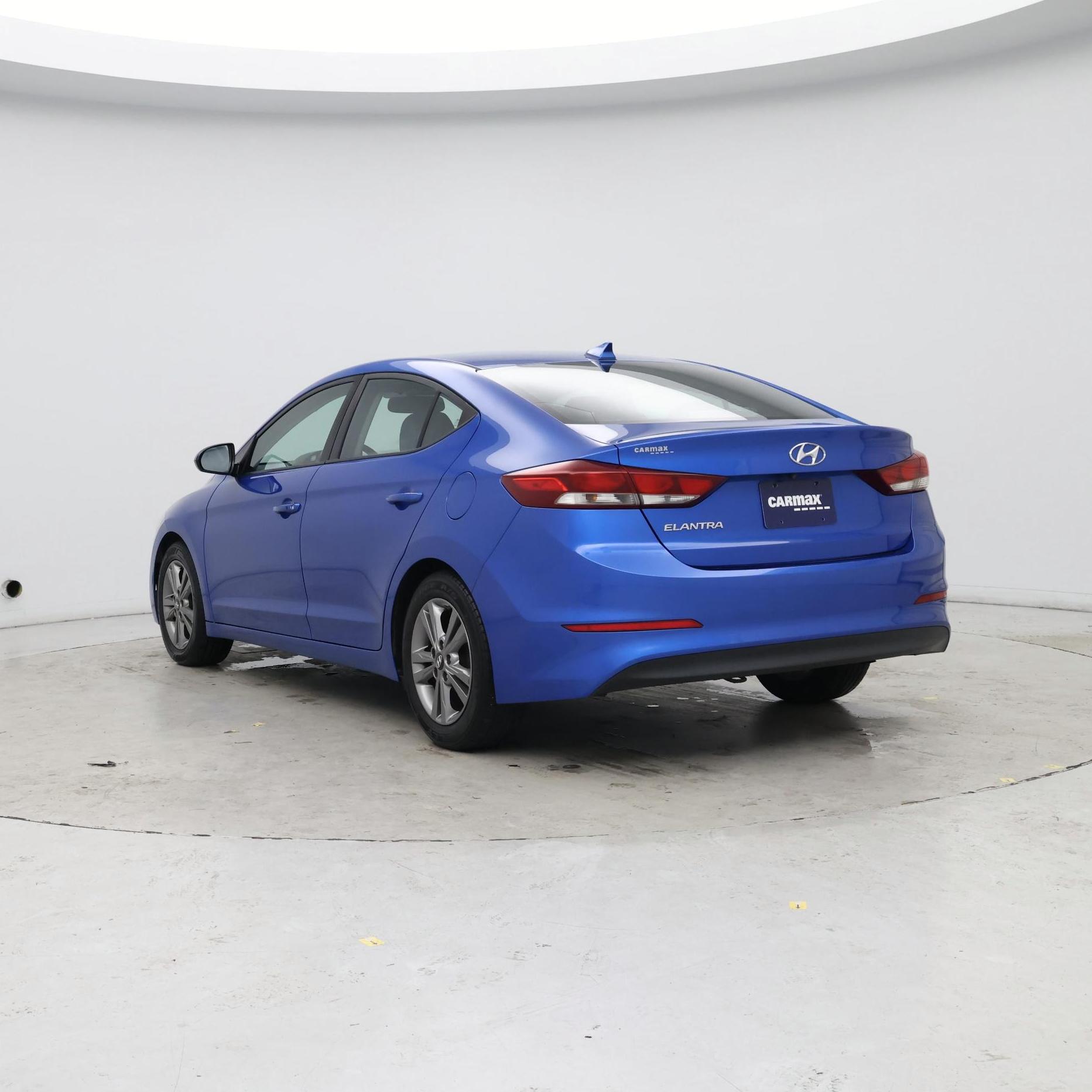 Thumbnail: 2017 Hyundai Elantra - 2