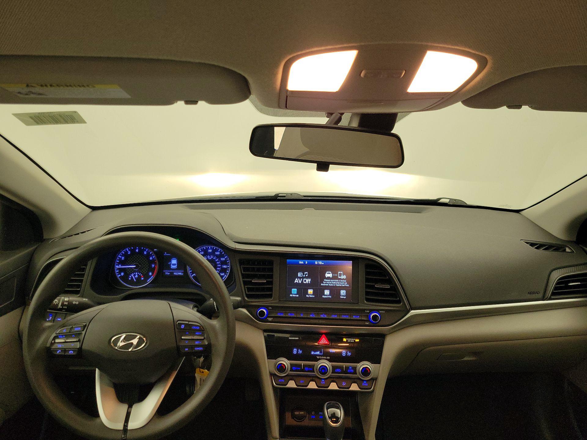 Thumbnail: 2020 Hyundai Elantra - 9