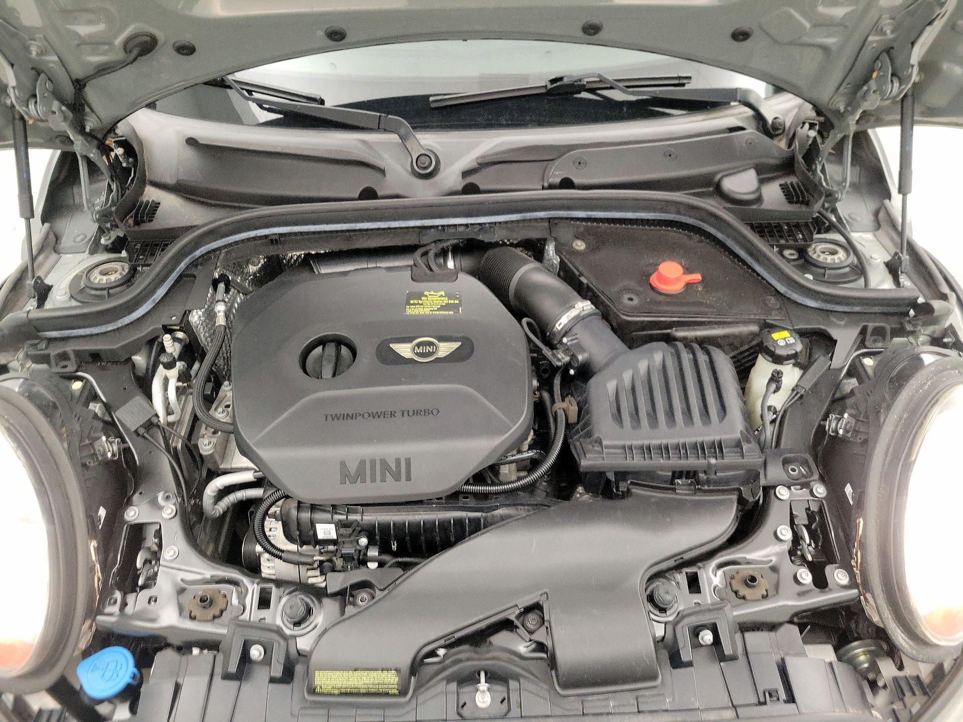 Thumbnail: 2015 MINI Cooper Hardtop - 20