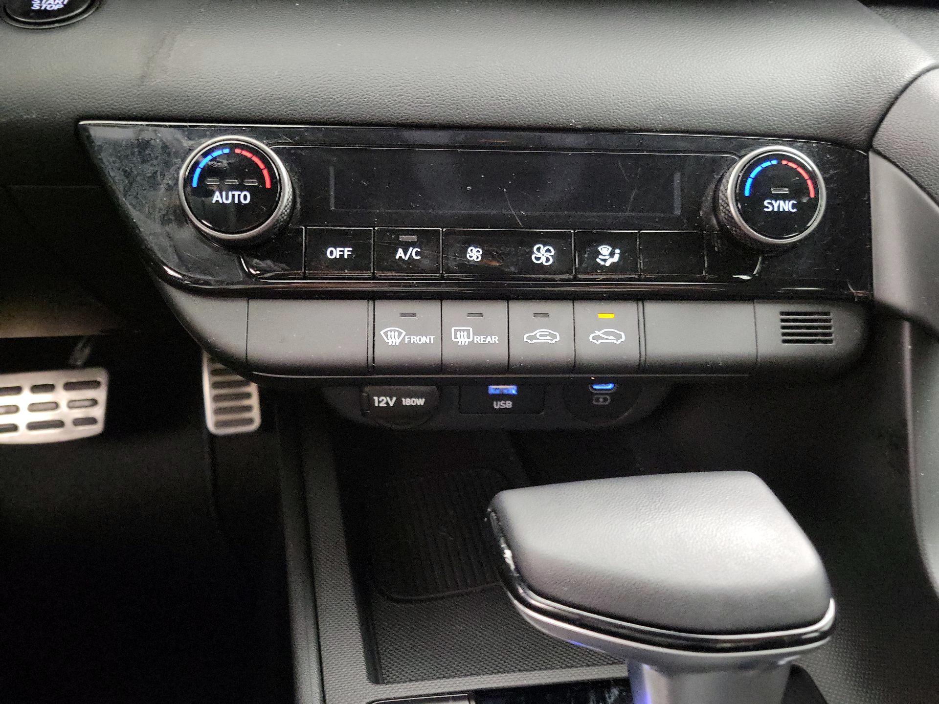 Thumbnail: 2025 Hyundai Elantra - 16