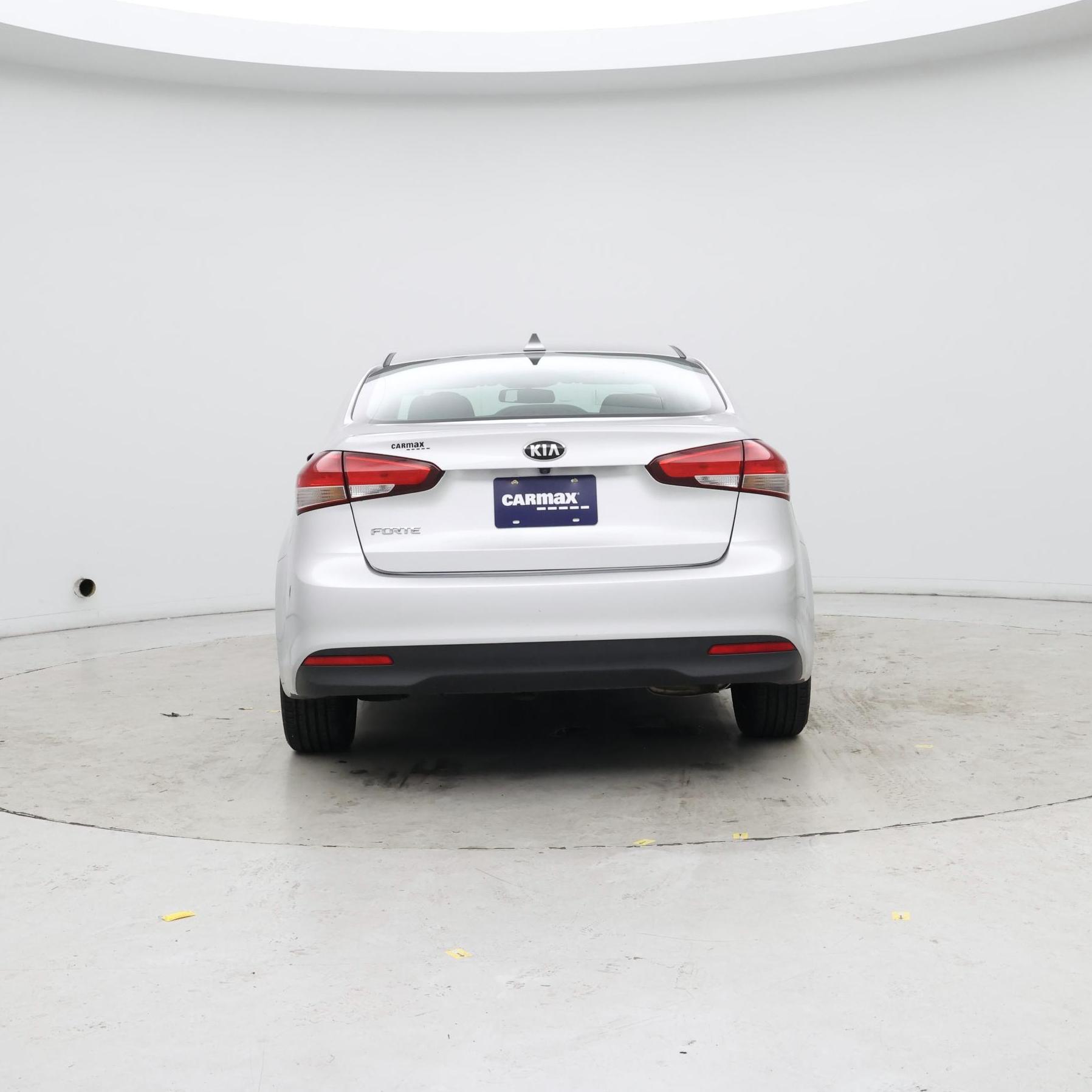 Thumbnail: 2018 Kia Forte - 6