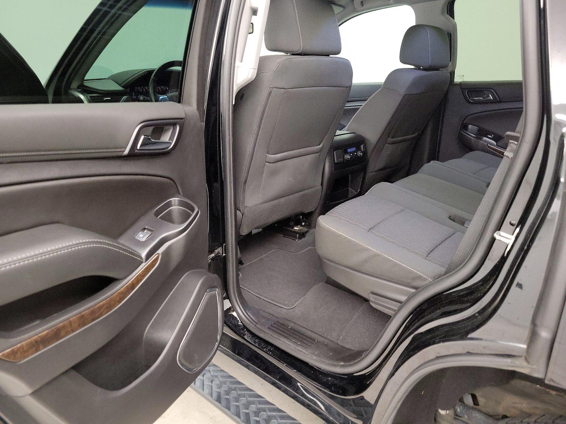 Thumbnail: 2019 Chevrolet Tahoe - 19