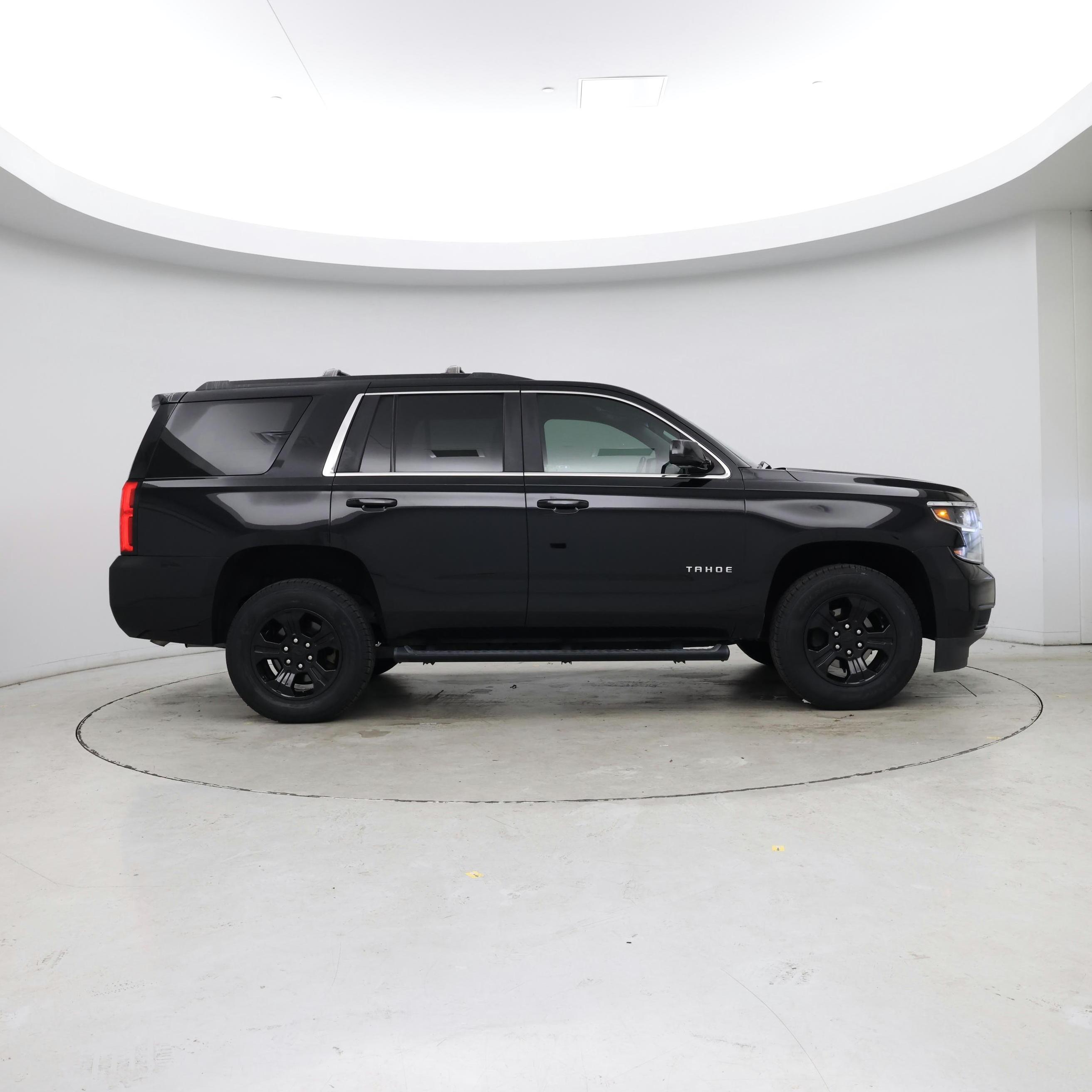 Thumbnail: 2019 Chevrolet Tahoe - 7