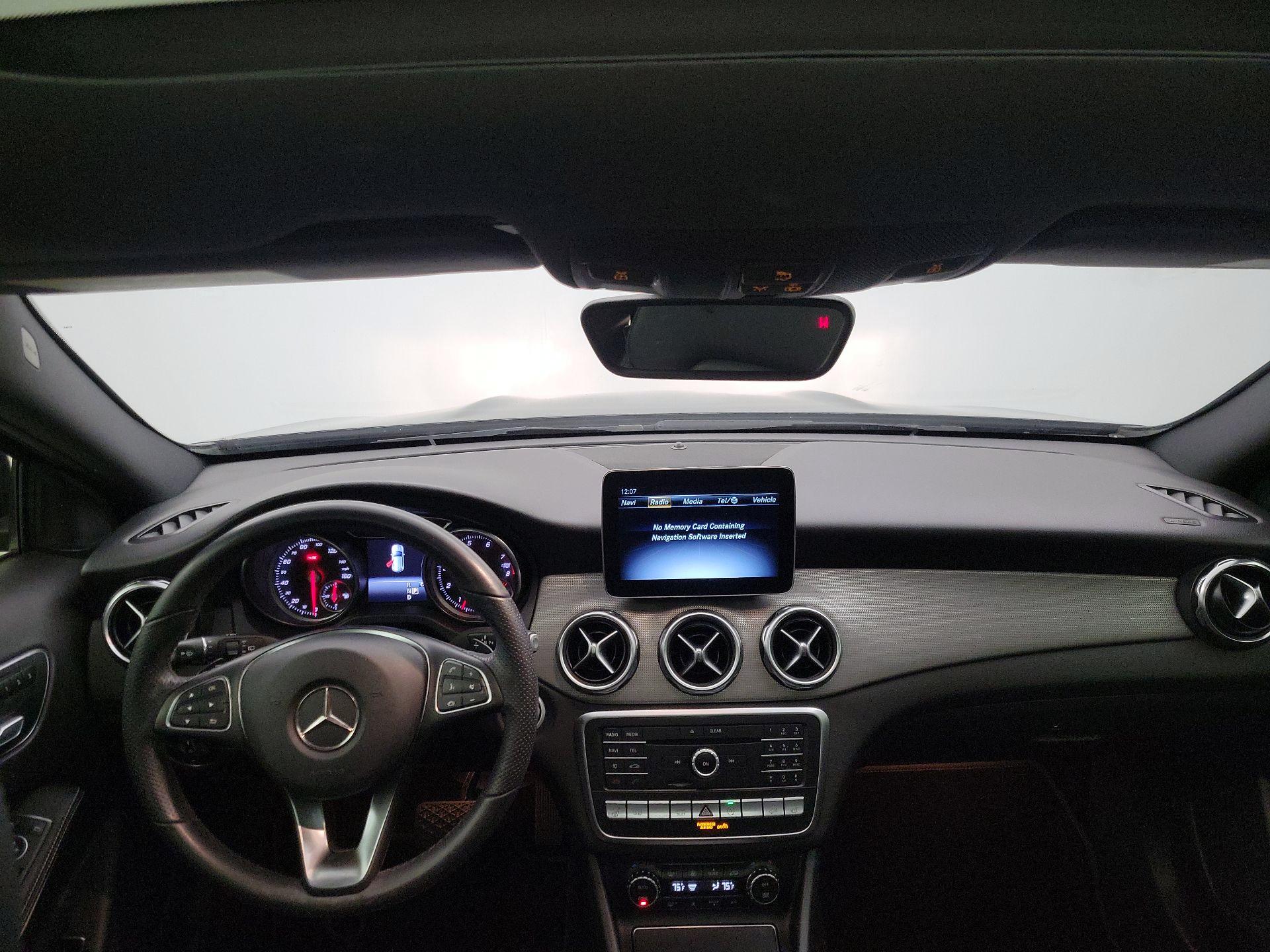 Thumbnail: 2019 Mercedes-Benz GLA - 9