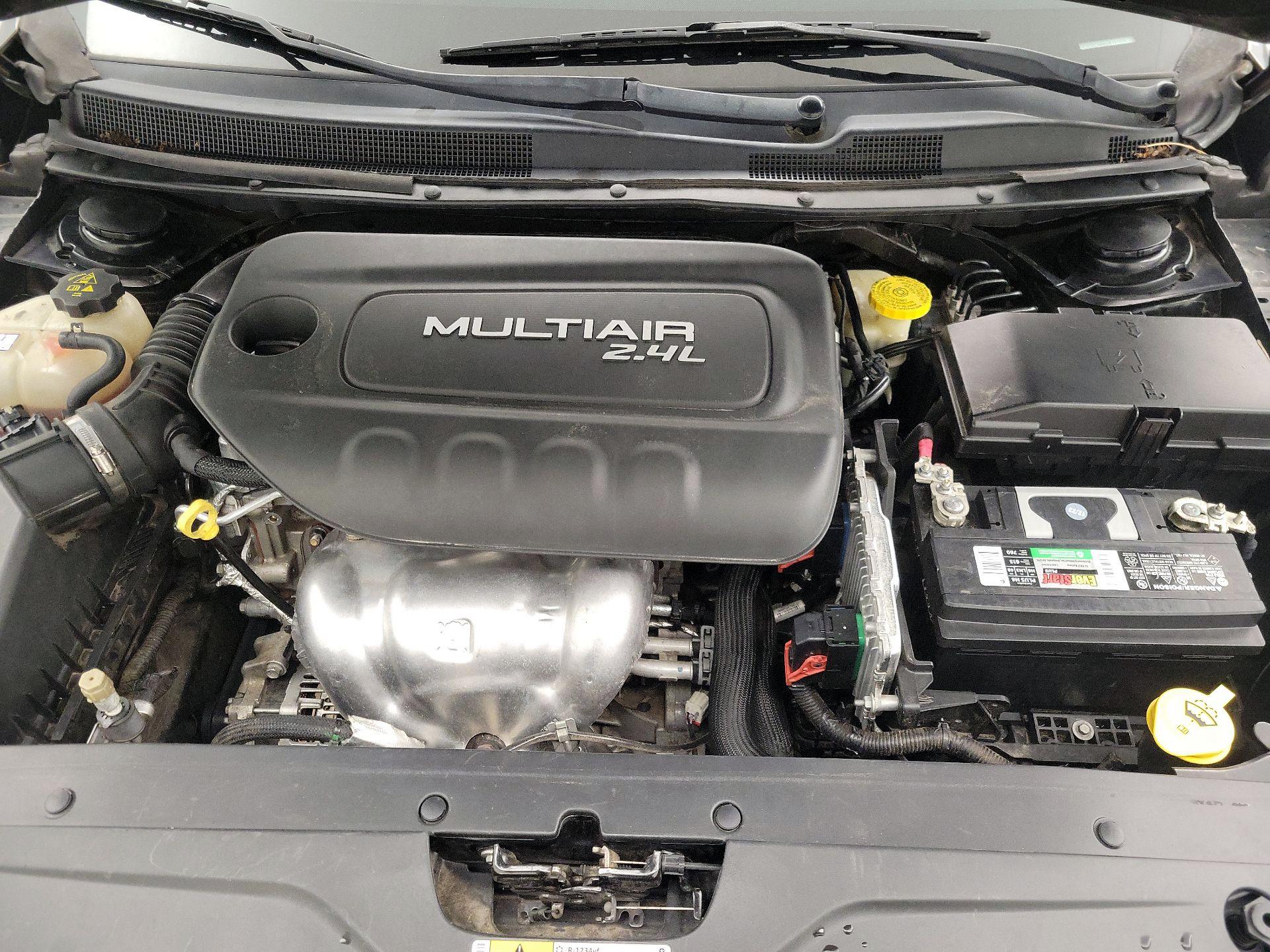 Thumbnail: 2016 Chrysler 200 - 20
