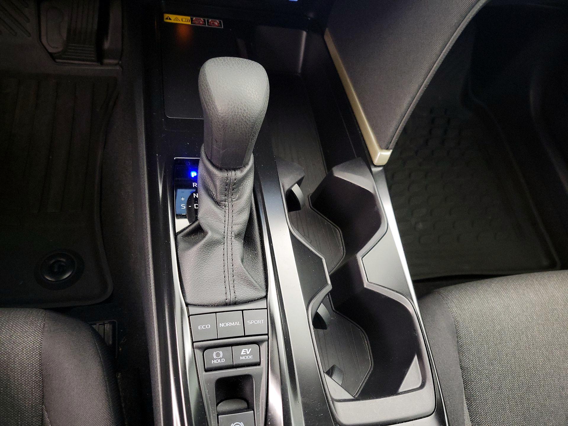 Thumbnail: 2025 Toyota Camry - 17