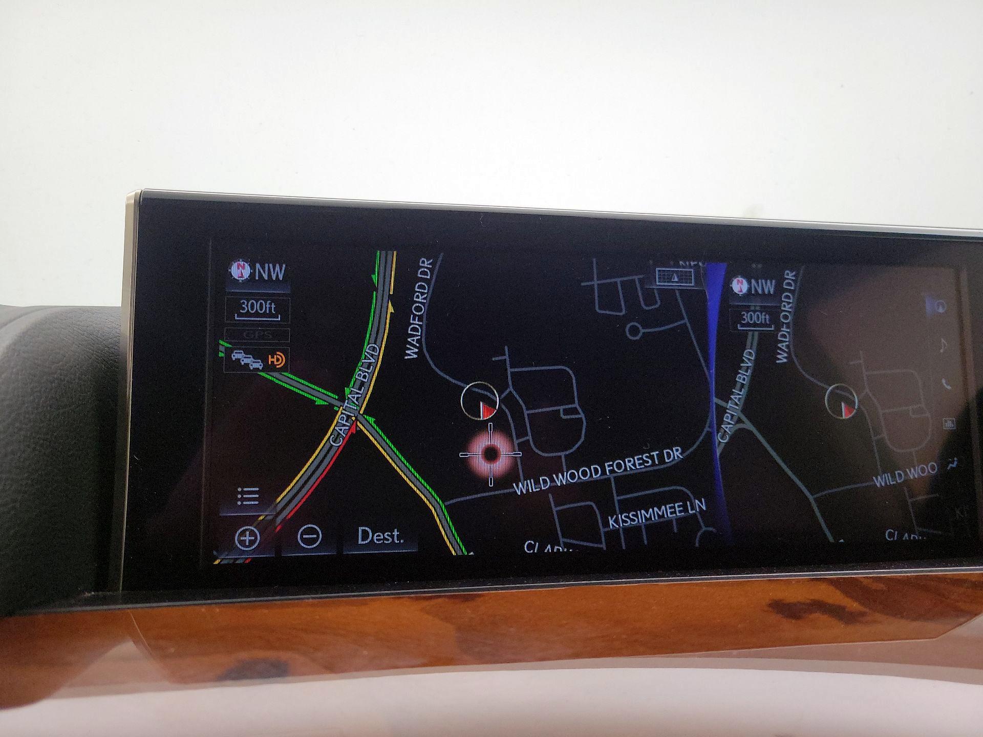 Thumbnail: 2020 Lexus LX - 14