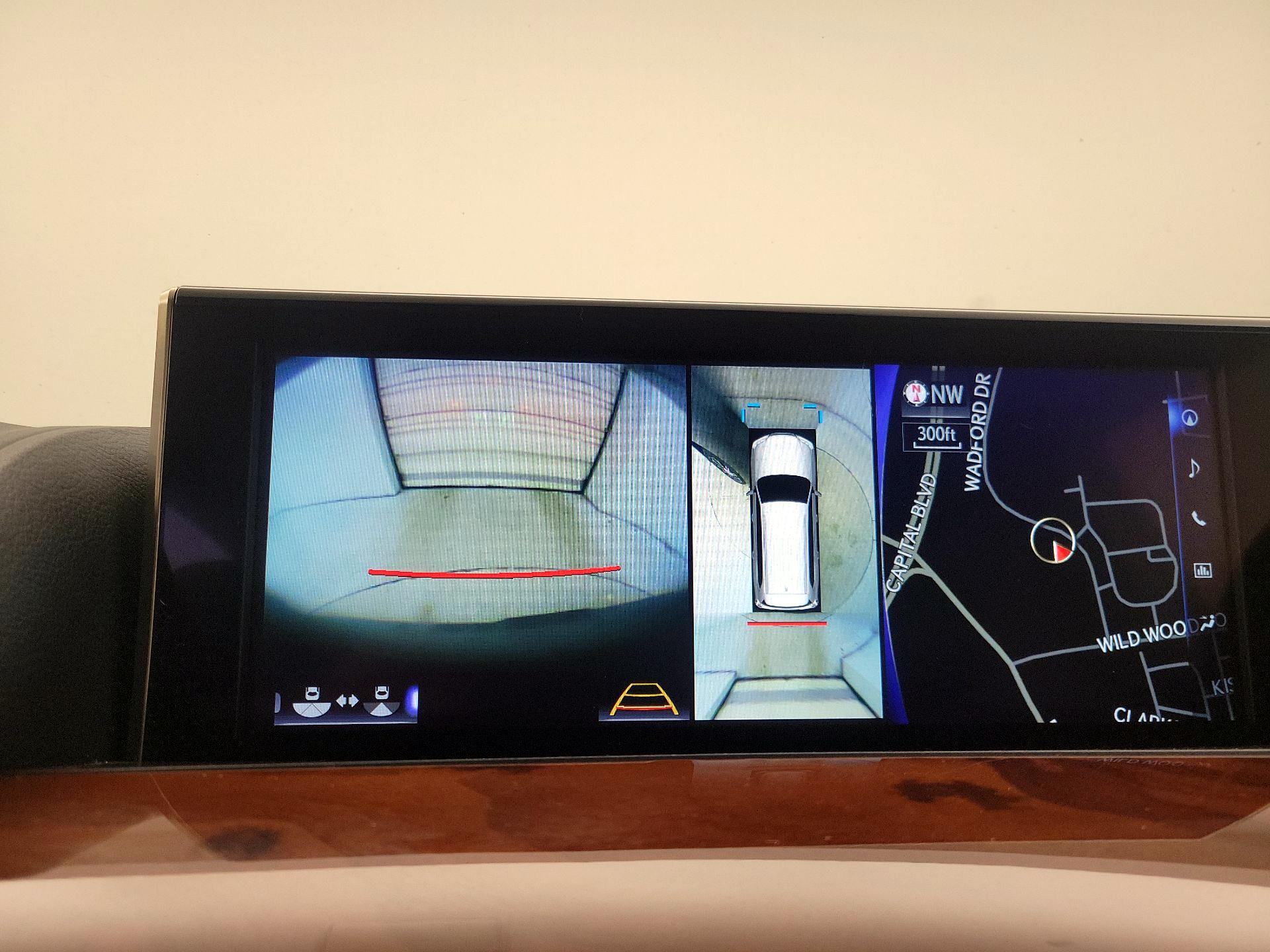 Thumbnail: 2020 Lexus LX - 15