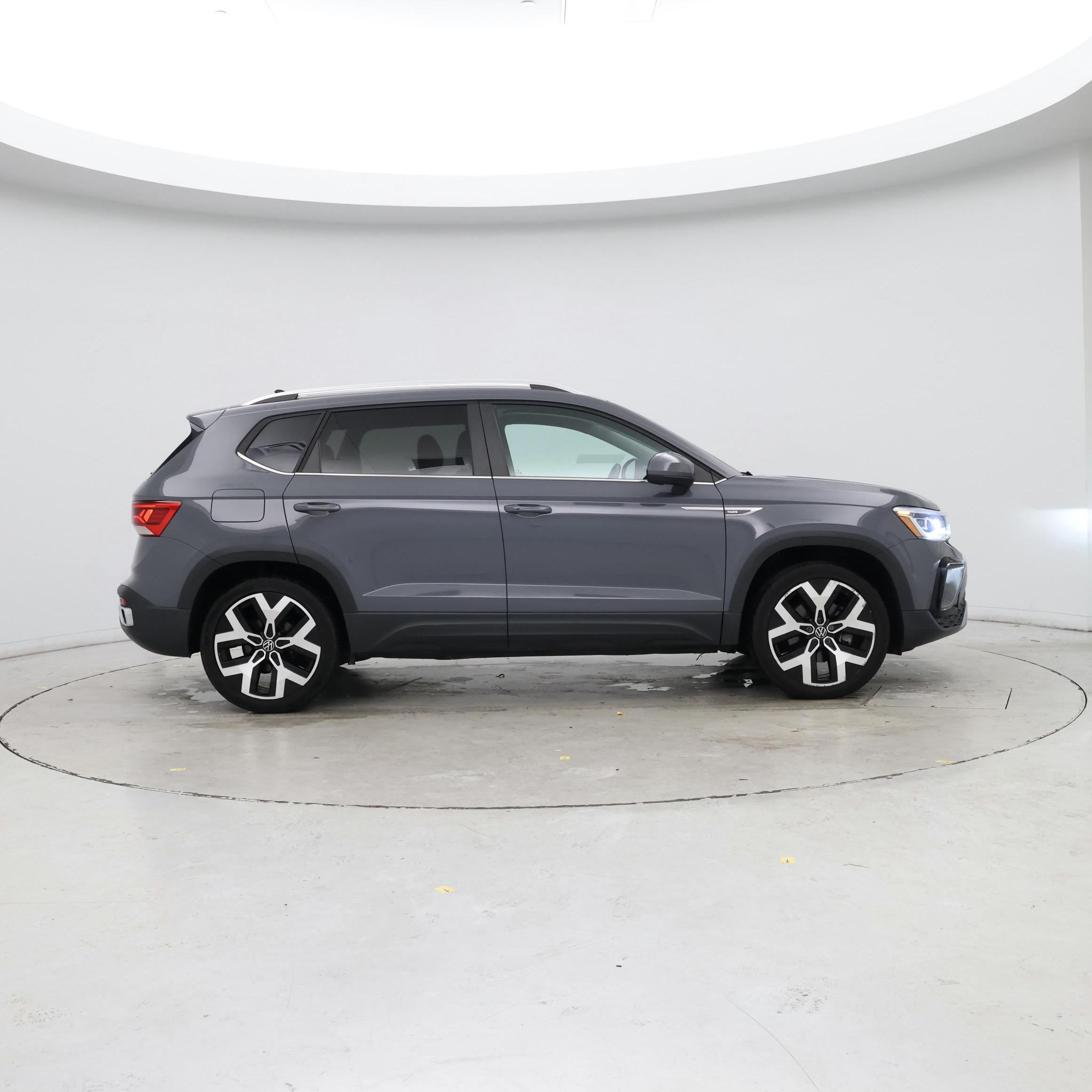 Thumbnail: 2022 Volkswagen Taos - 7