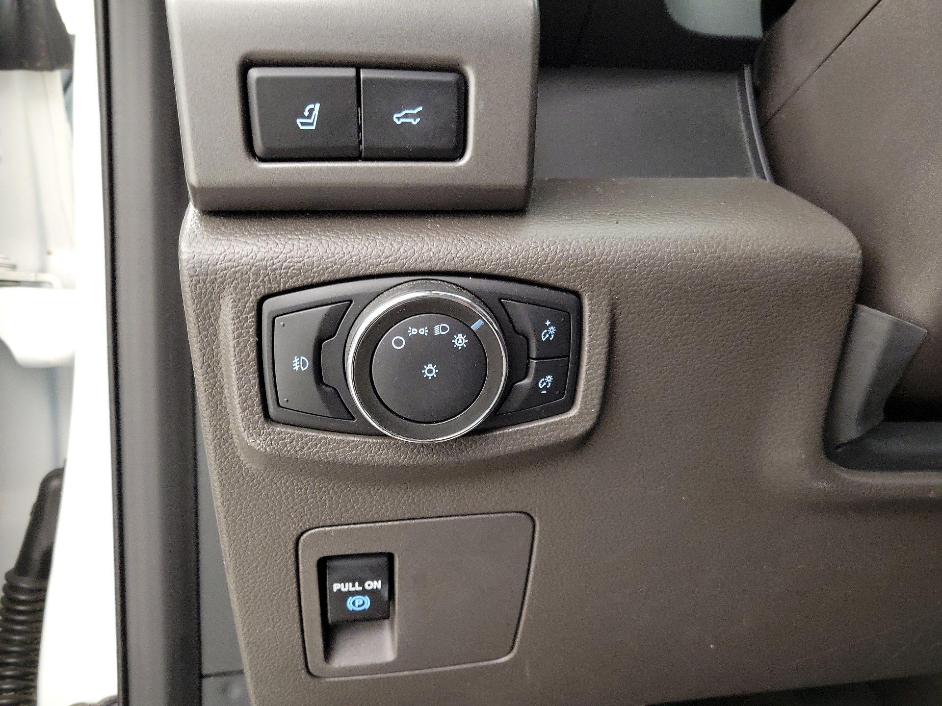 Thumbnail: 2021 Ford Expedition - 13