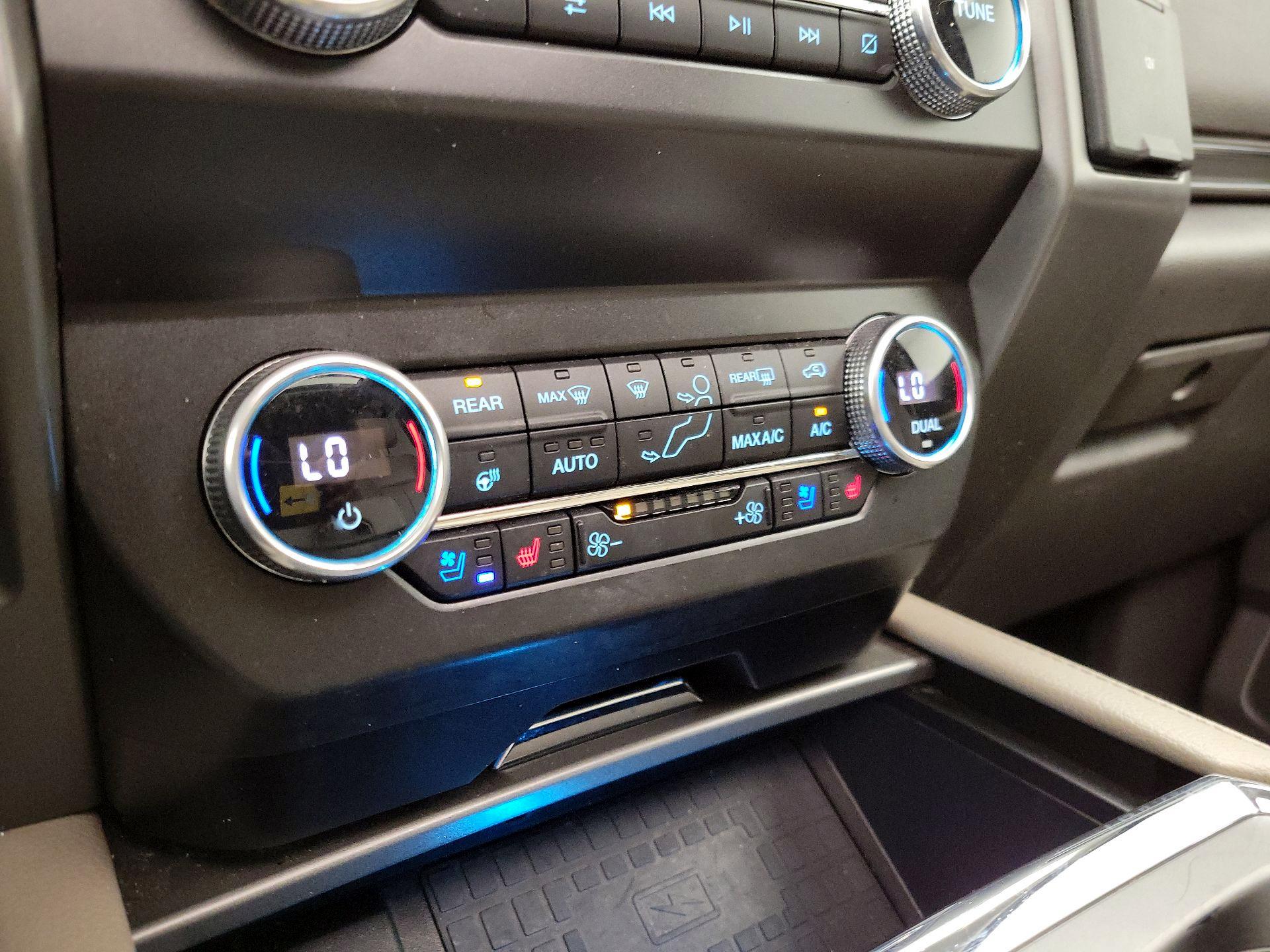 Thumbnail: 2021 Ford Expedition - 16