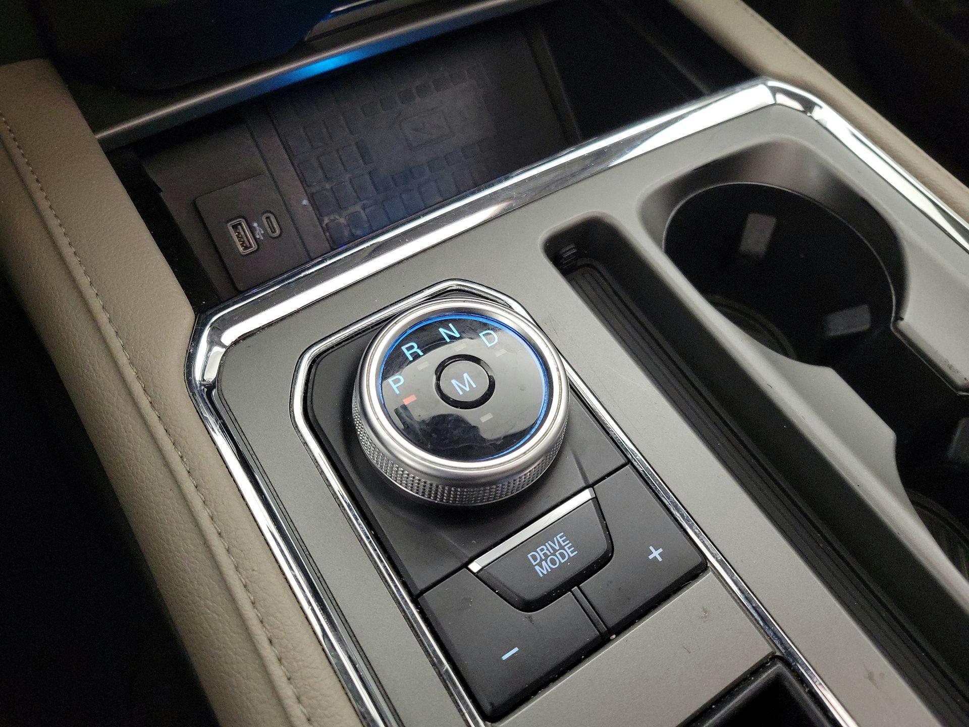 Thumbnail: 2021 Ford Expedition - 17