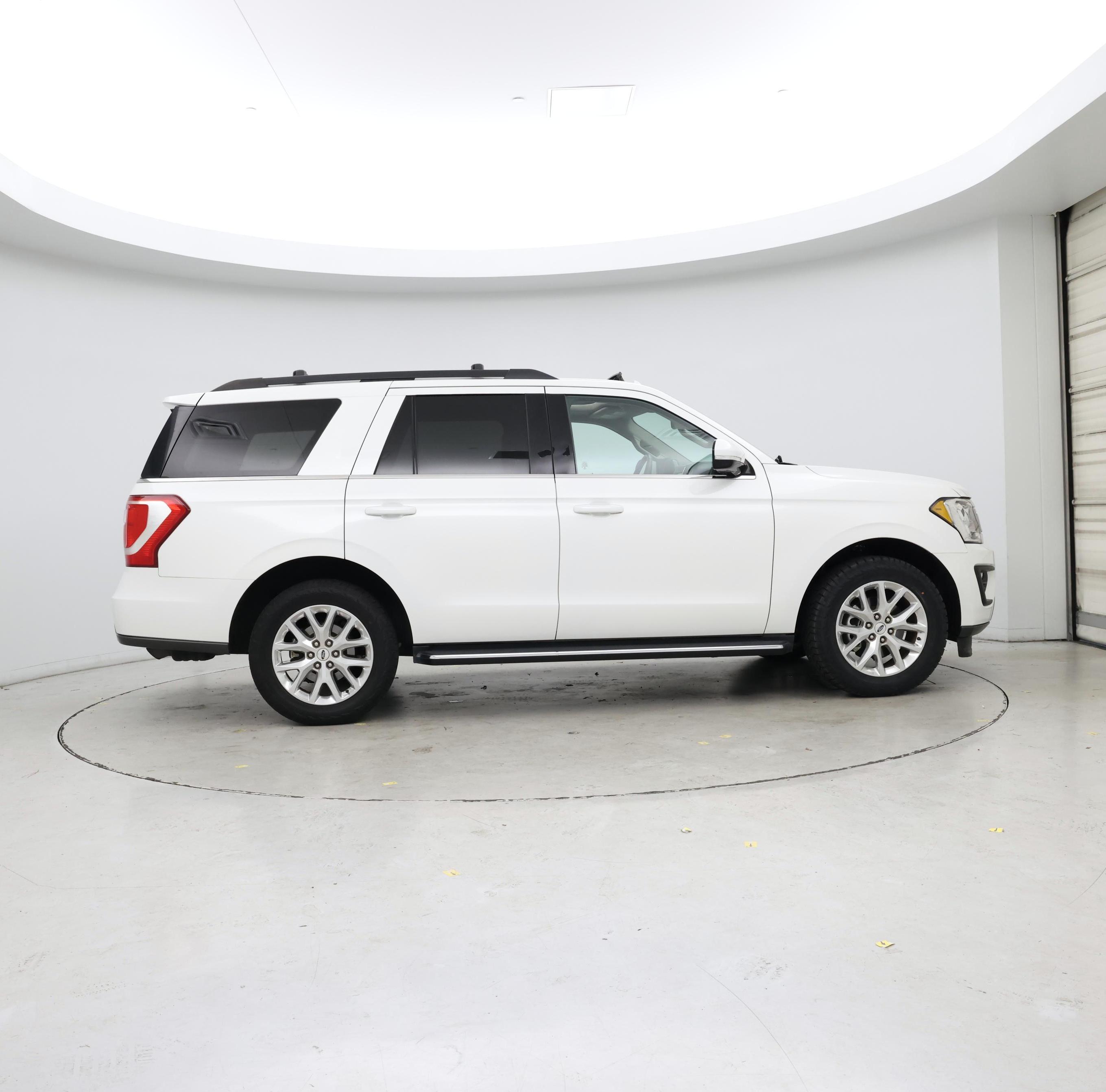 Thumbnail: 2021 Ford Expedition - 7