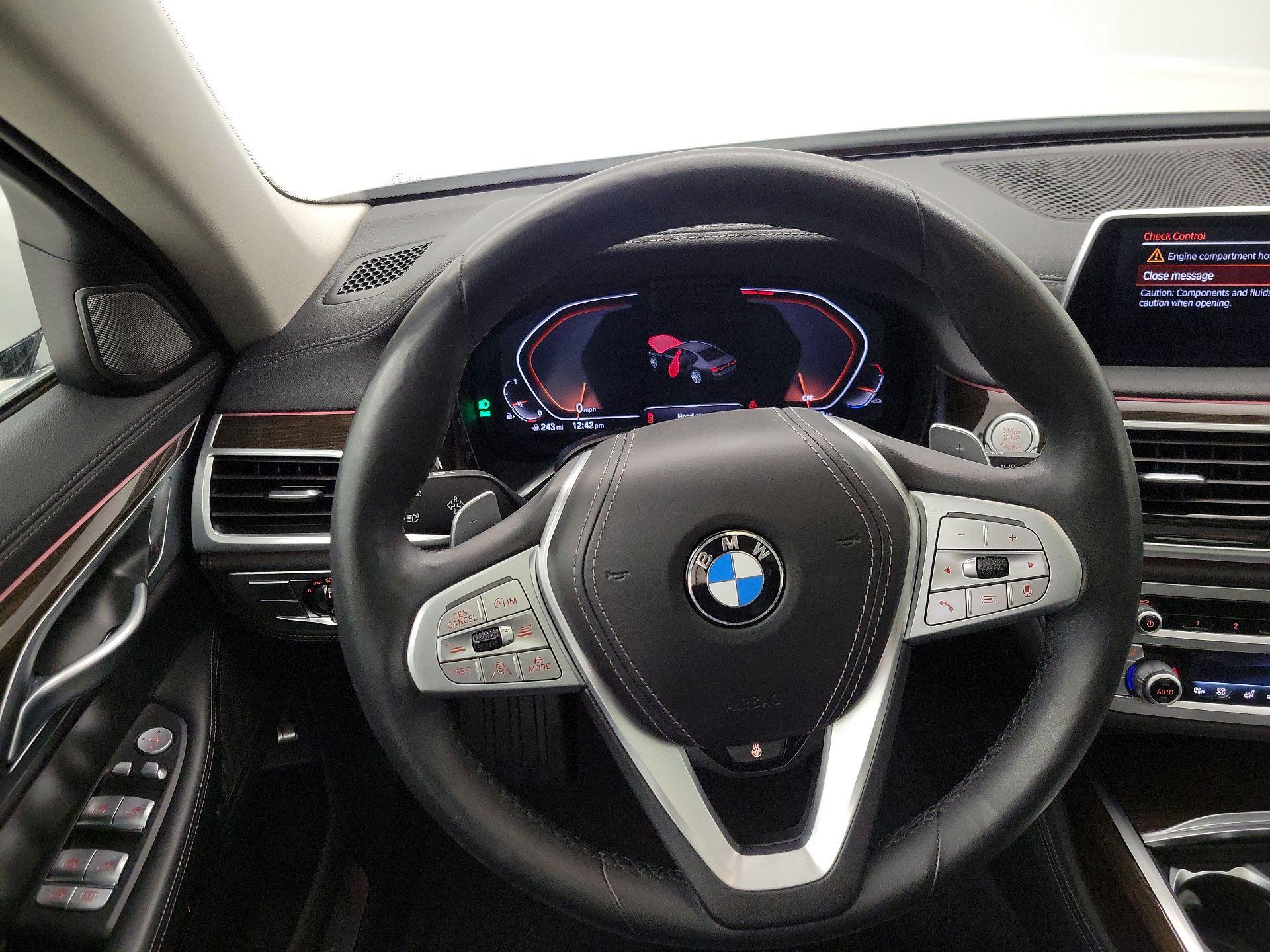 Thumbnail: 2022 BMW 7 Series - 10