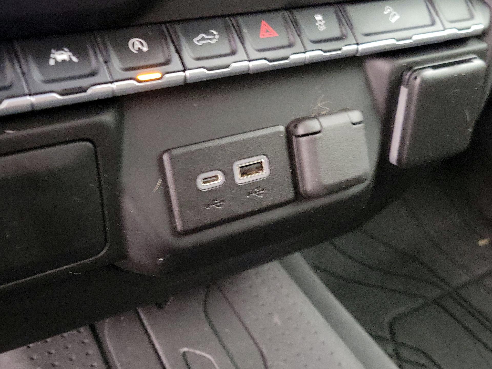 Thumbnail: 2022 Chevrolet Silverado 1500 - 18