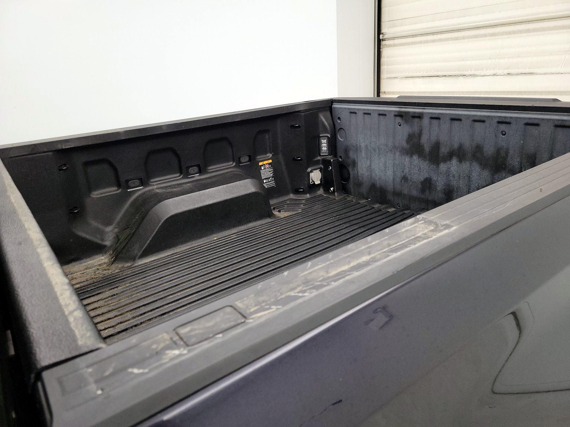 Thumbnail: 2022 Chevrolet Silverado 1500 - 20