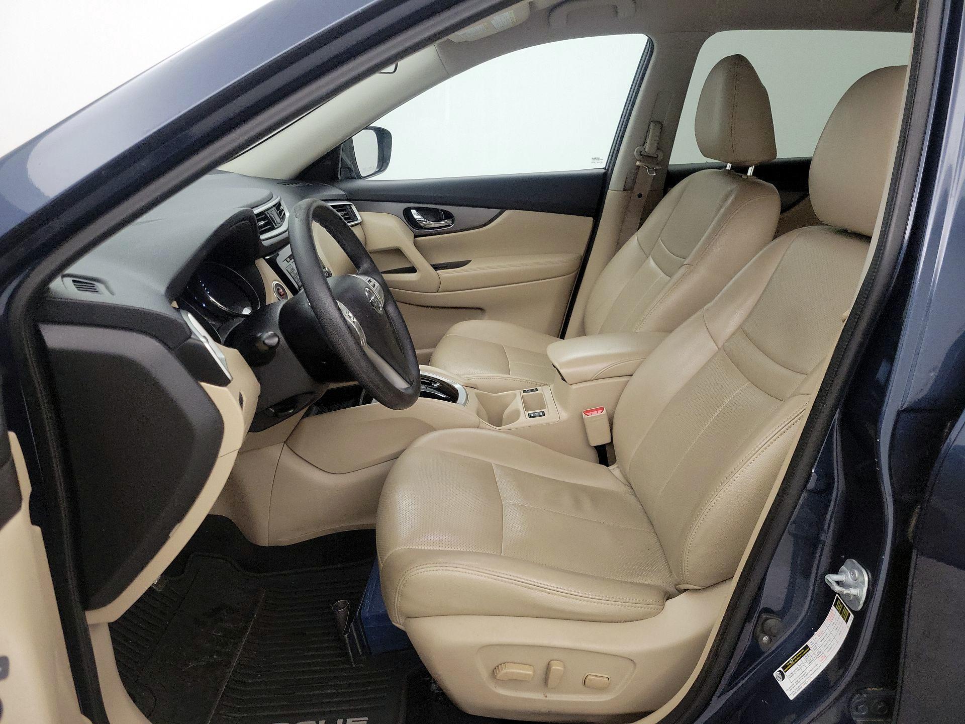 Thumbnail: 2016 Nissan Rogue - 11