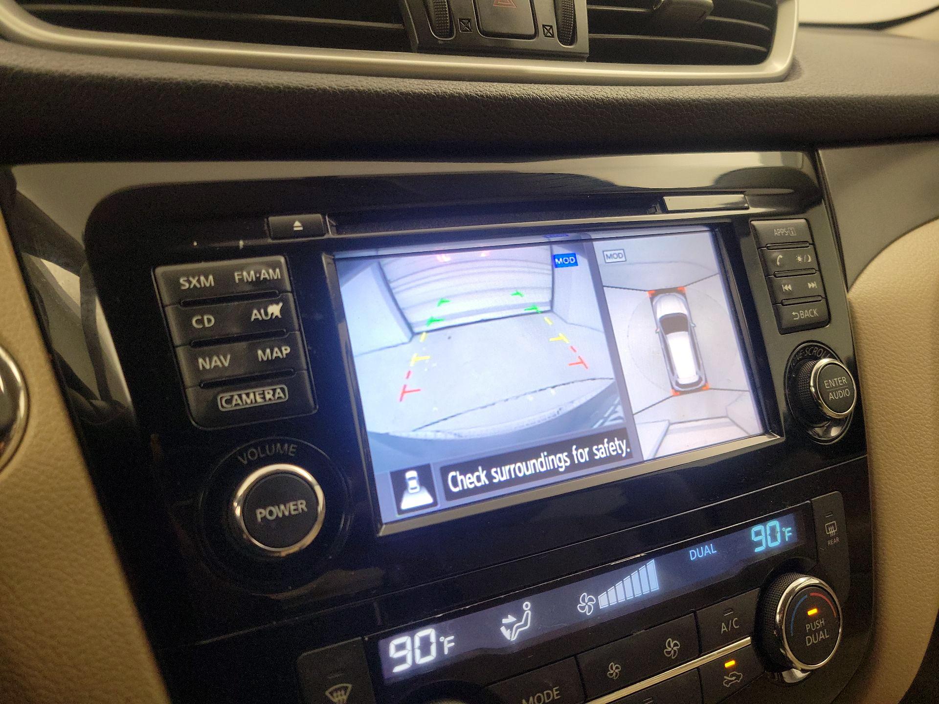 Thumbnail: 2016 Nissan Rogue - 15